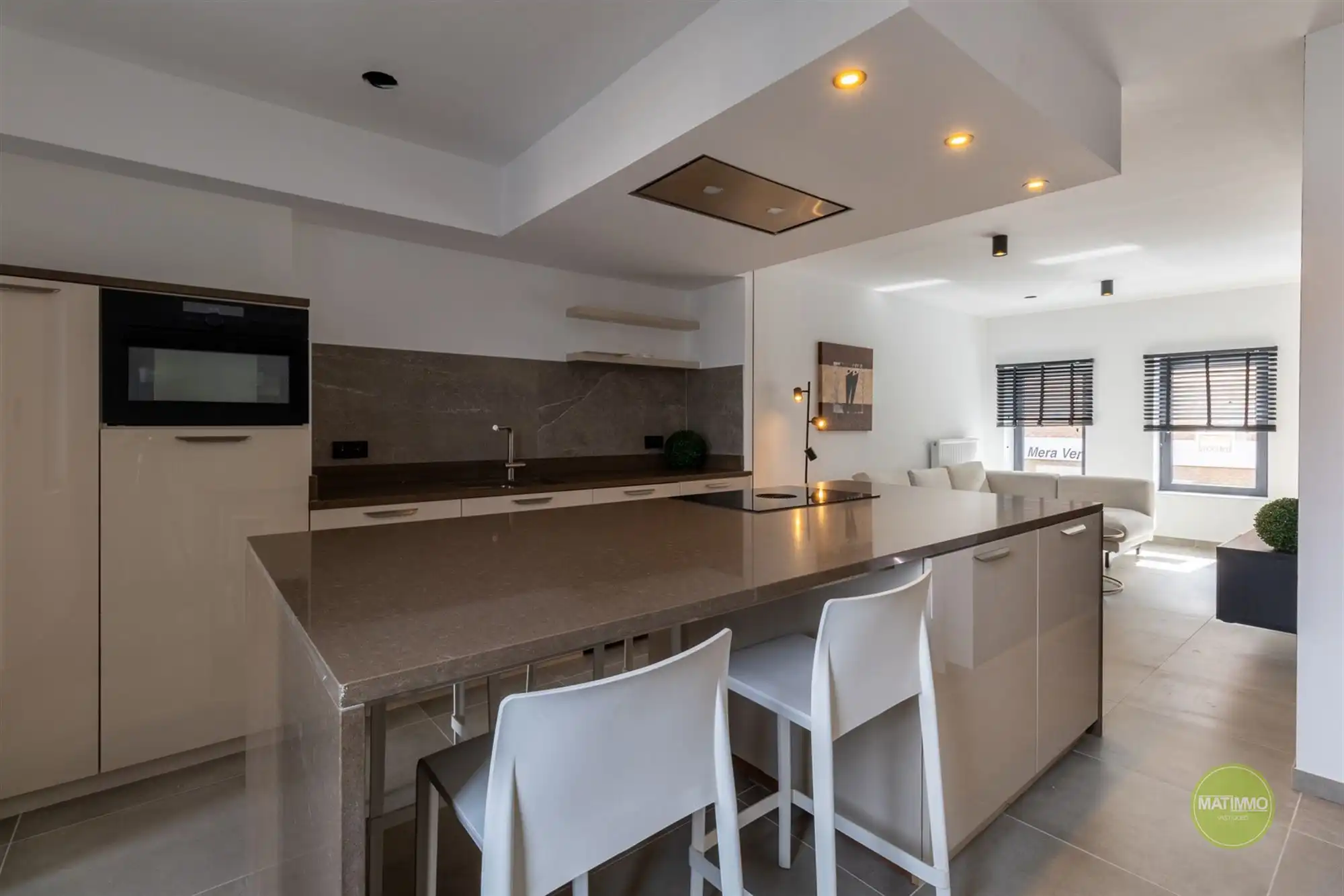 Gerenoveerd duplex appartement met handelszaak in Meerhout foto 5