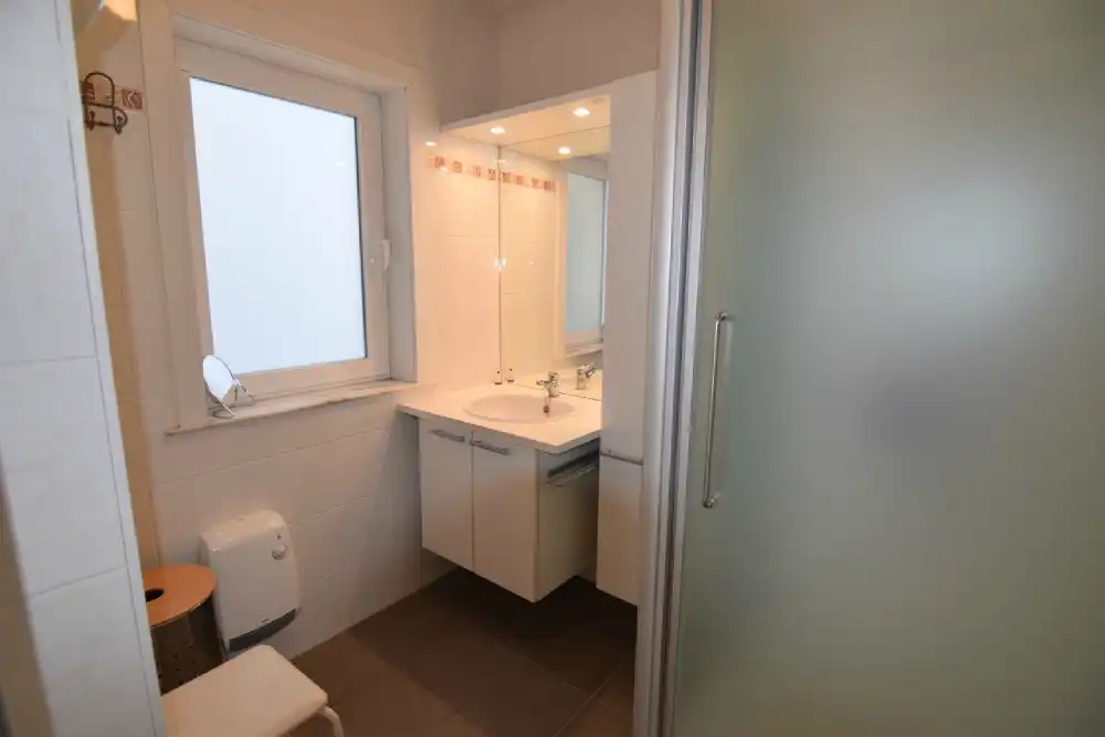 Zonnig appartement met 2 slaapkamers en volledig ingericht in het hart van Blankenberge - Perfect voor een comfortabel verblijf! foto 12