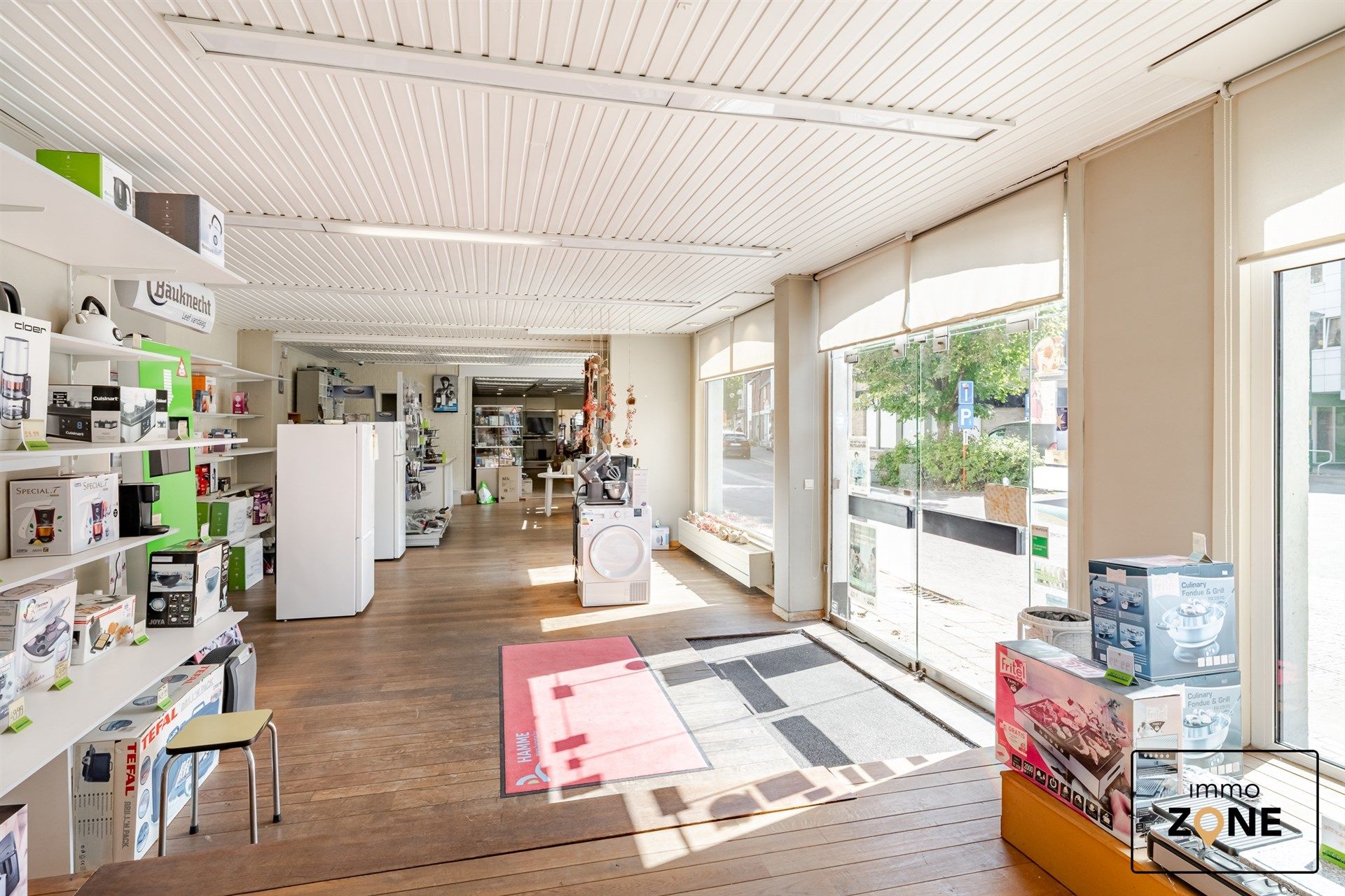 Handelspand met appartement te koop in het centrum van Hamme foto 3