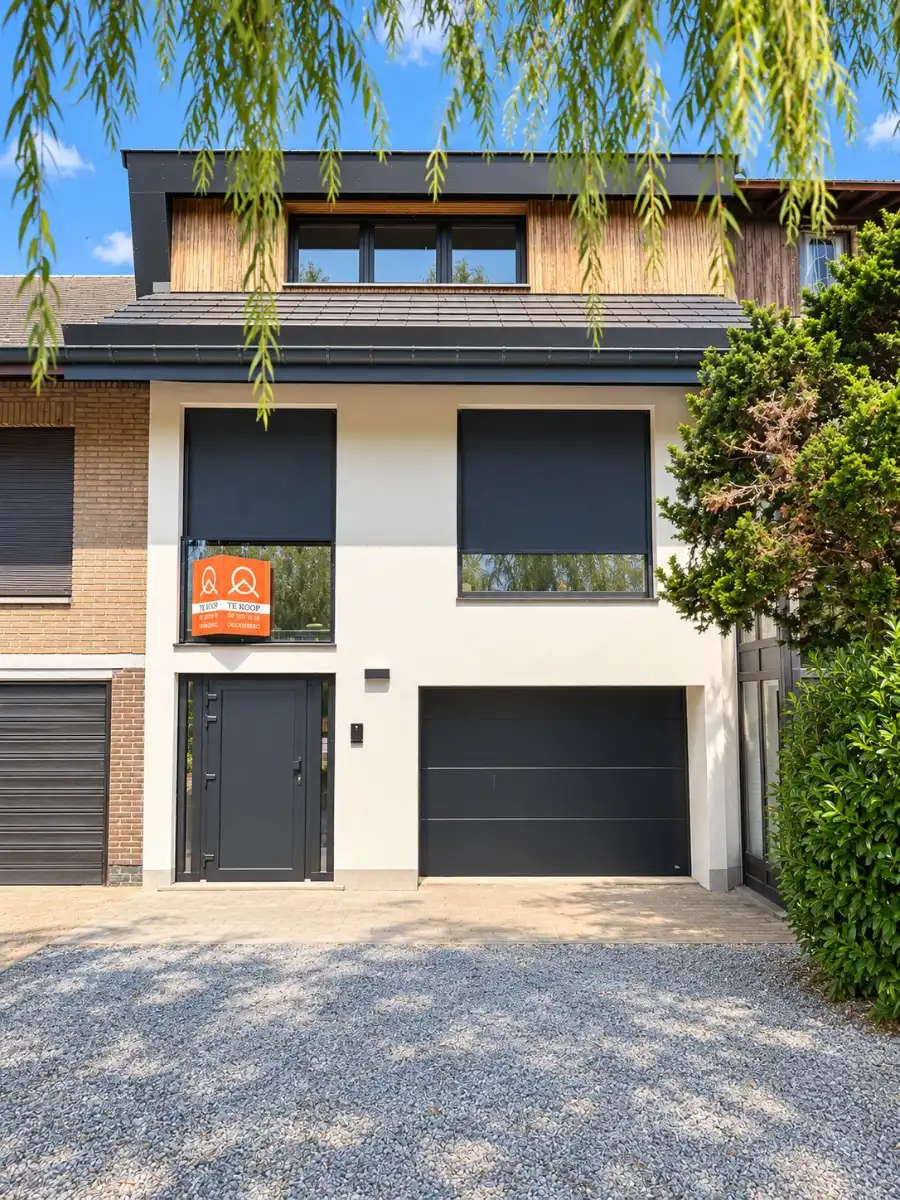 Uitmuntend gelegen gerenoveerde woning ! foto 12