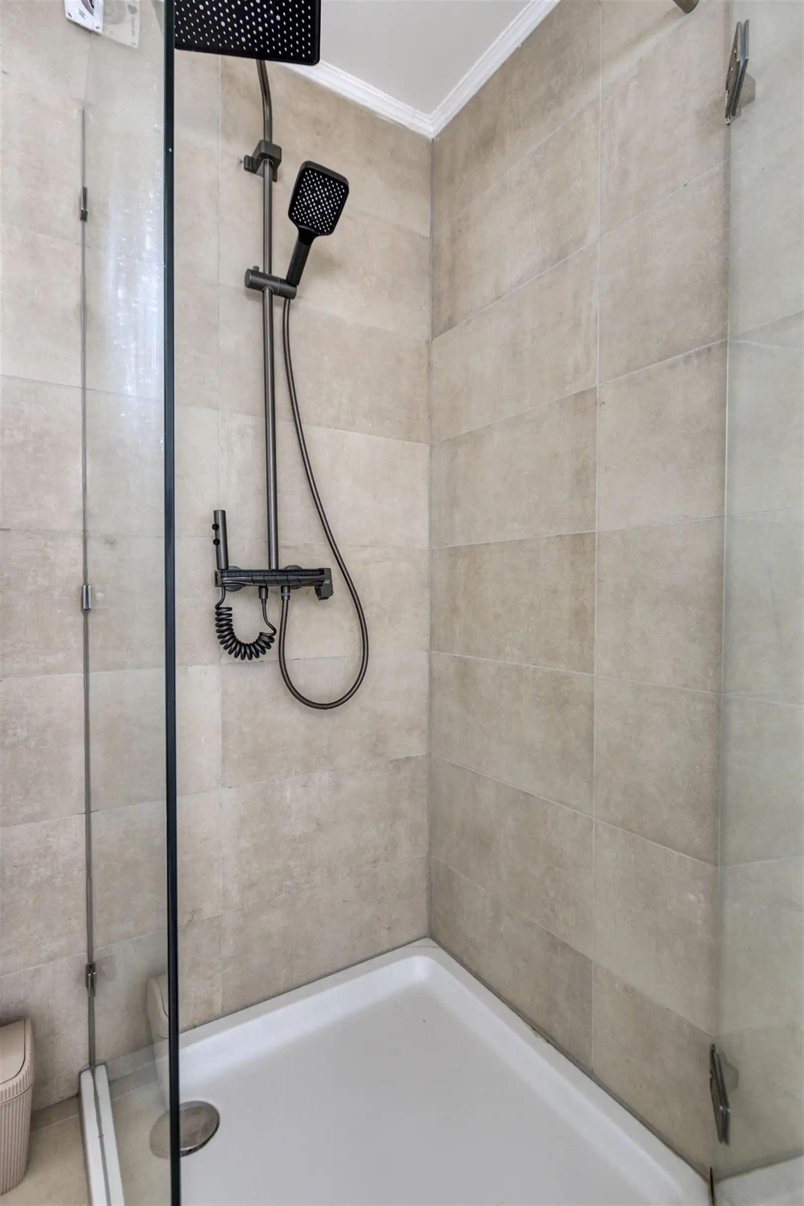 TE KOOP: Gerenoveerde woning met 3 slaapkamers te Houthalen! foto 22