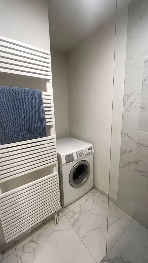 Gerenoveerd appartement met 2 slk nabij Leopoldplaats foto 11