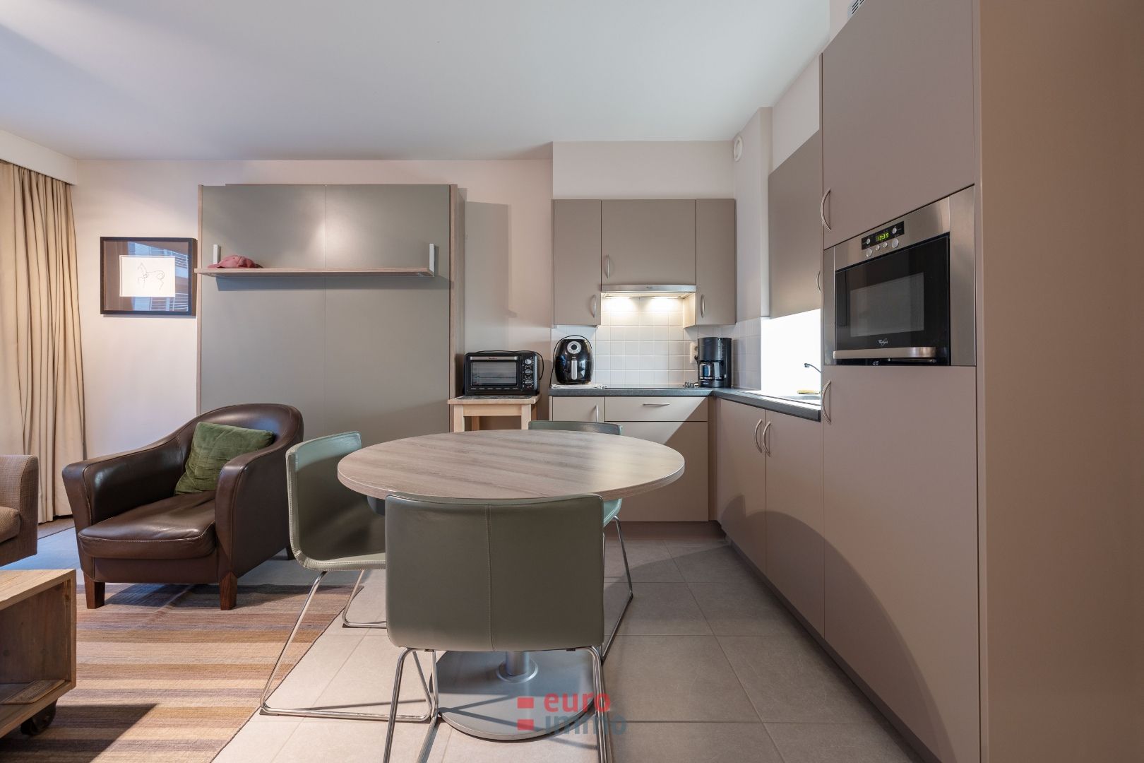 Subliem gelegen appartementje met zijdelings zeezicht! foto 4