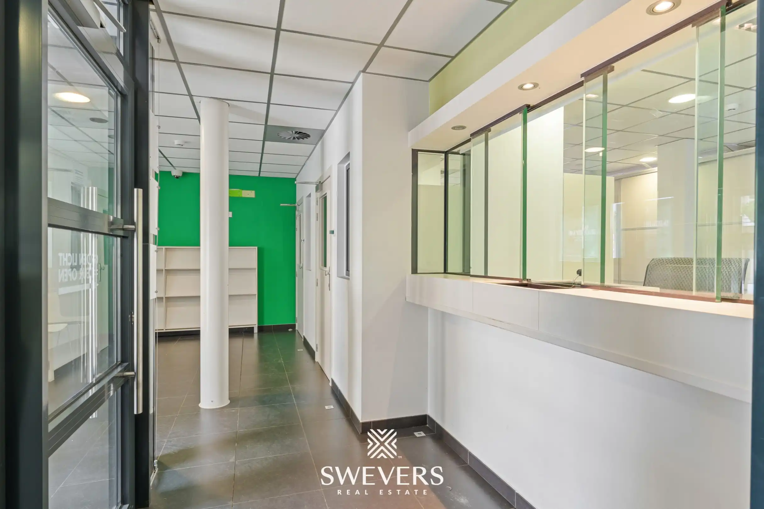 Instapklaar handelspand (161 m²) in Beringen-Centrum foto 5