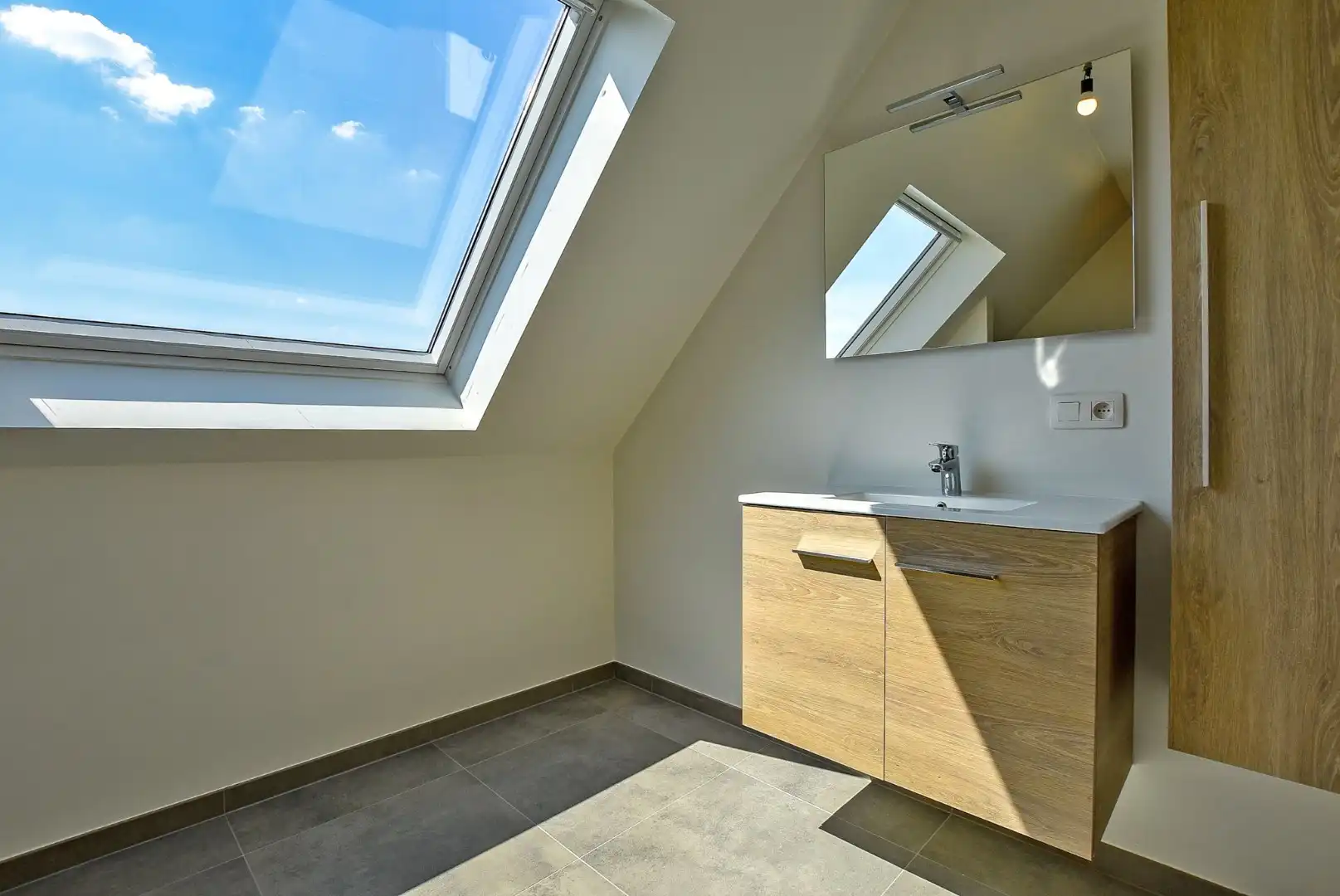 Ruime energiezuinige nieuwbouwwoning (2024) met inpandige garage op 193m² gelegen te Houthulst. foto 17