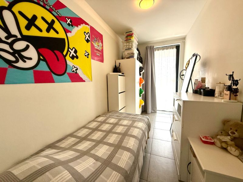 Centraal gelegen, modern appartement met 2 slaapkamers en terras foto 10