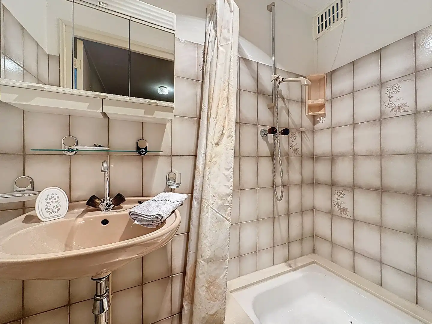 Handelsruimte en woning op toplocatie foto 17