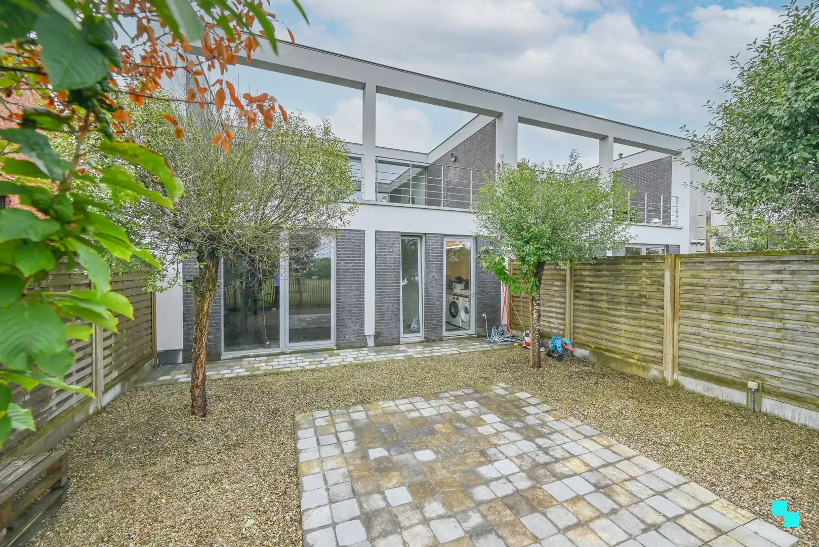 Verrassend ruim duplex appartement in Ooigem foto 22