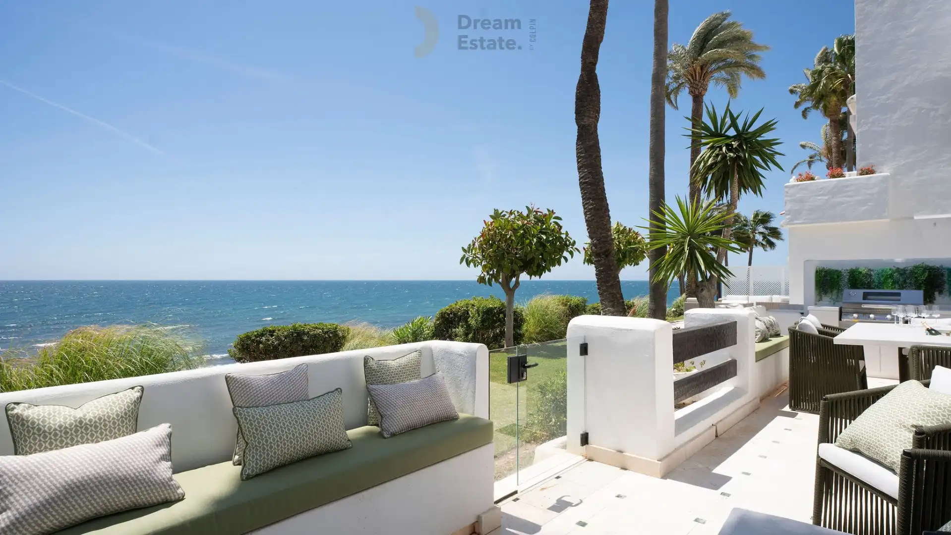 Frontline luxe appartement in Puente Romano, Marbella. foto 4