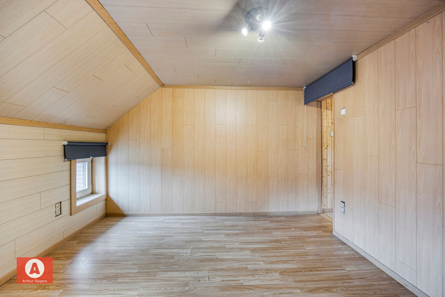 Te renoveren starters-woning of project  foto 20