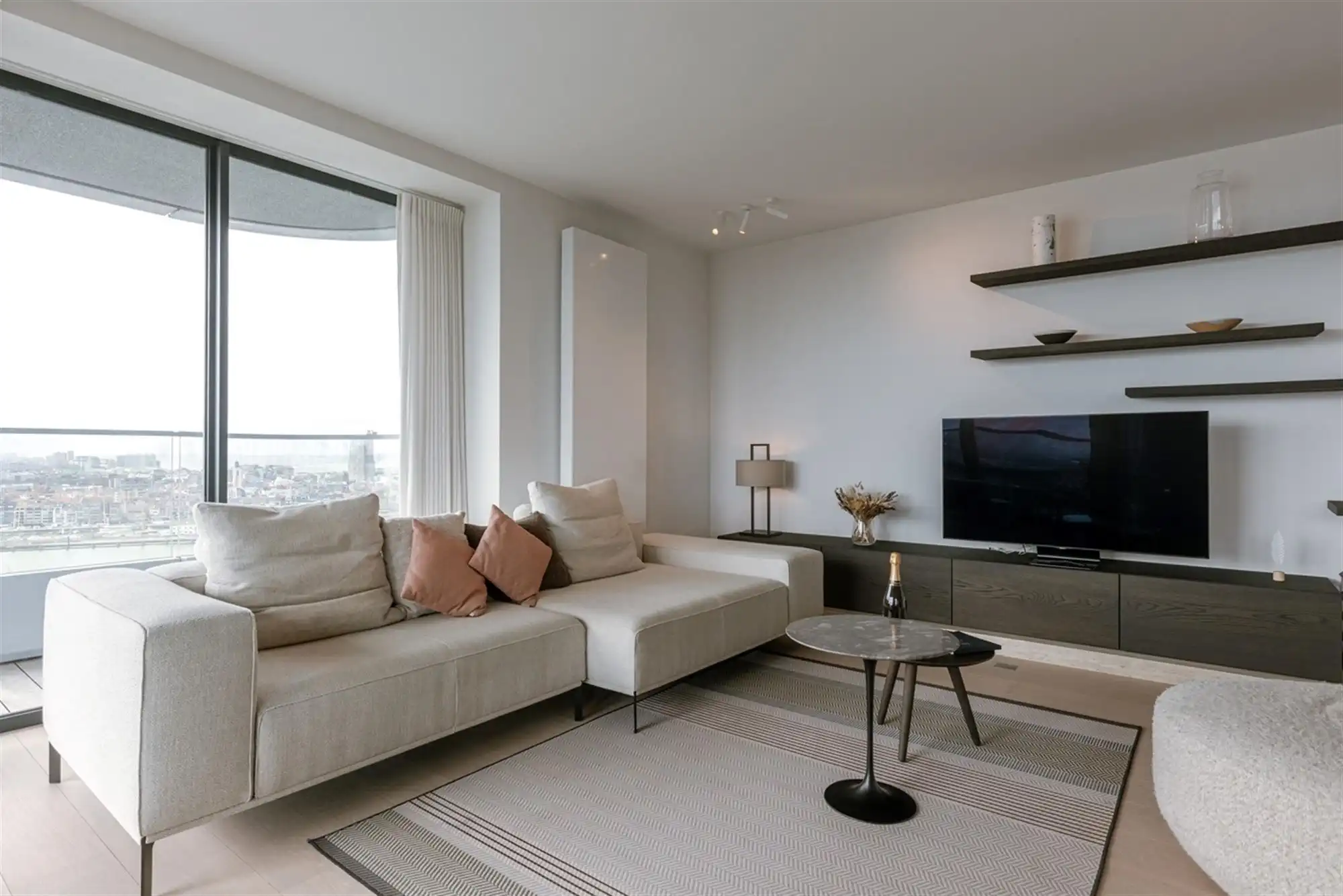 Luxueus appartement op de 22ste verdieping – Ensor Tower 1 foto 3