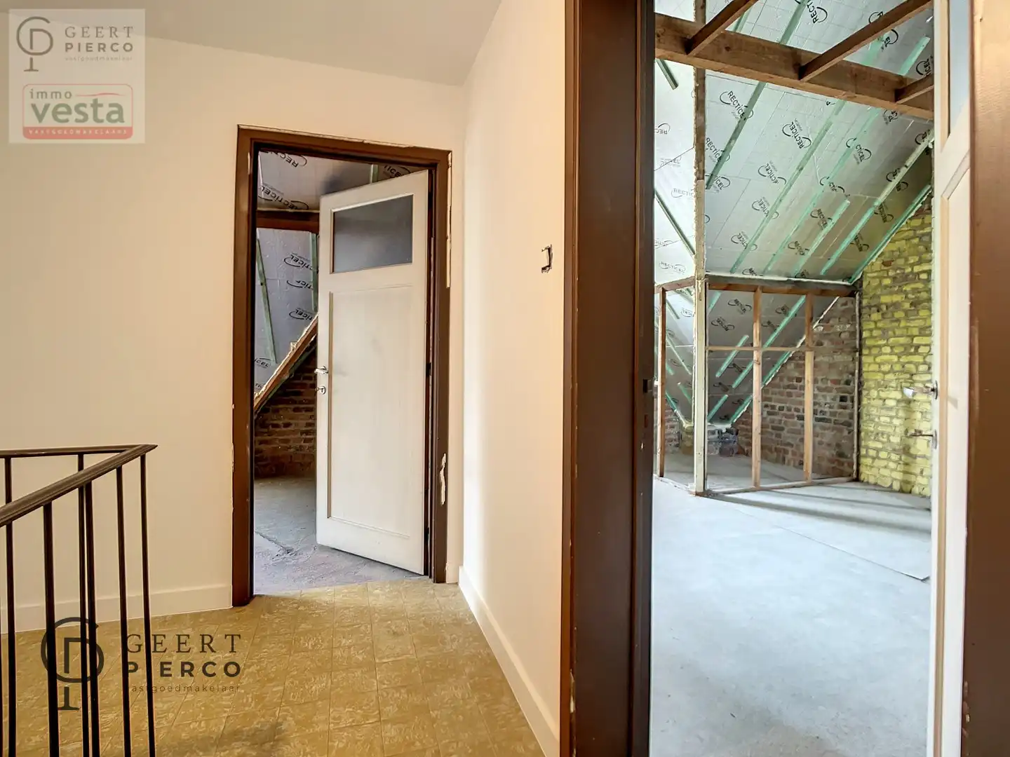 Prachtige gerenoveerde gezinswoning foto 28