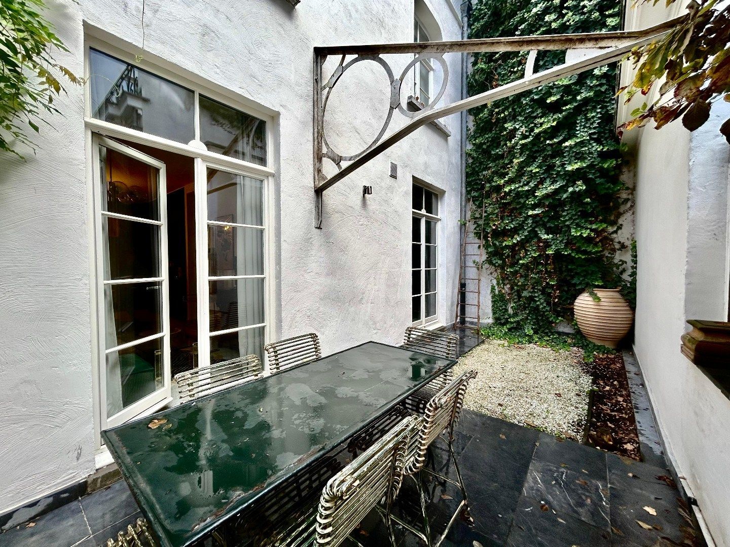 GEMEUBELD 1-slaapkamerappartement op gelijkvloers met terras foto 4