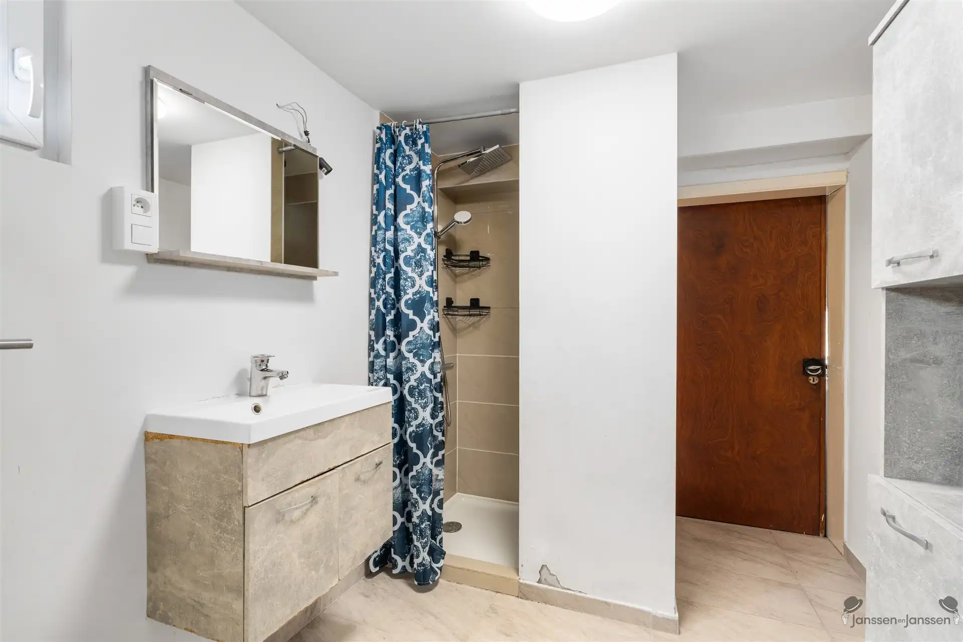 Vrijstaande woning met modern bijgebouw en renovatiepotentieel in groen Beverlo foto 20