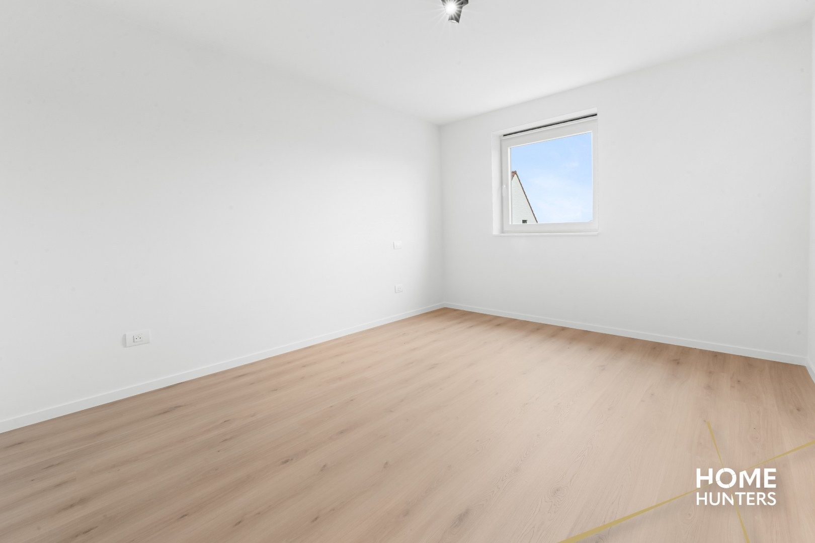 Luxueus afgewerkte halfopen nieuwbouwwoning met vergezichten foto 19