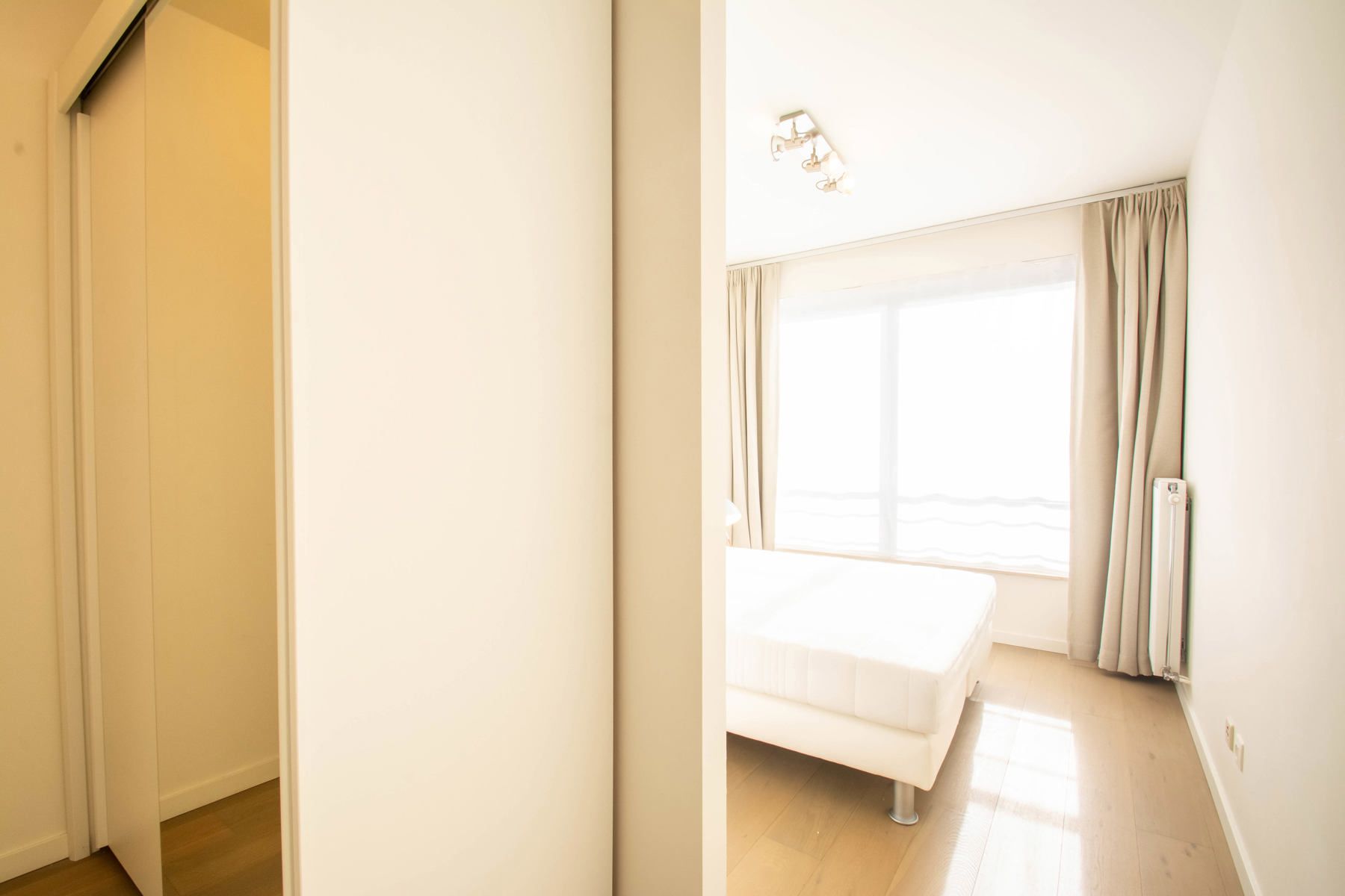 Mooi gemeubeld app - 3 Kamers + Terras! (NAVO area)  foto 9