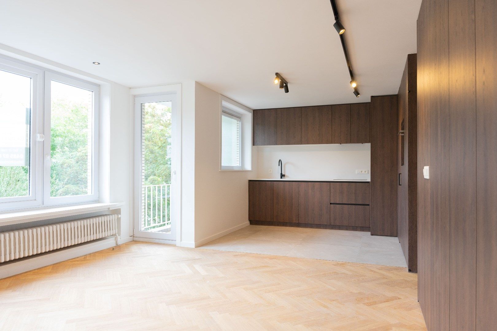 Energiezuinig & stijlvol gerenoveerd appartement gelegen in centrum Kortrijk foto 10