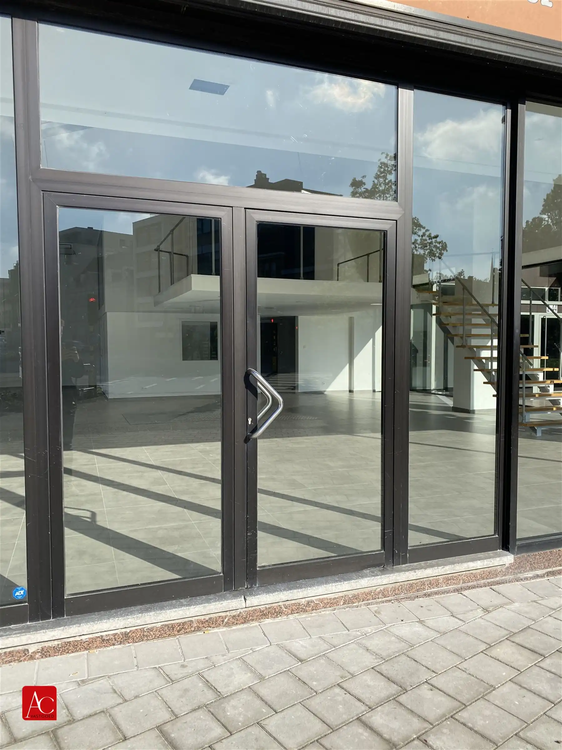 Commercieel handelspand in hartje Sint-Niklaas foto 17