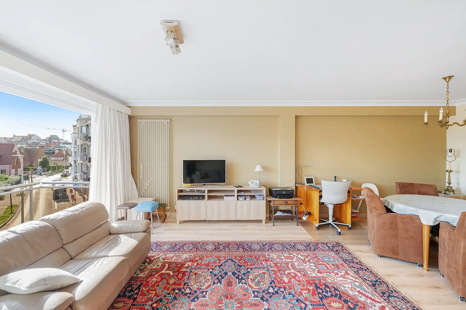 Appartement met open uitzicht gelegen in de Winston Churchilllaan. foto 4