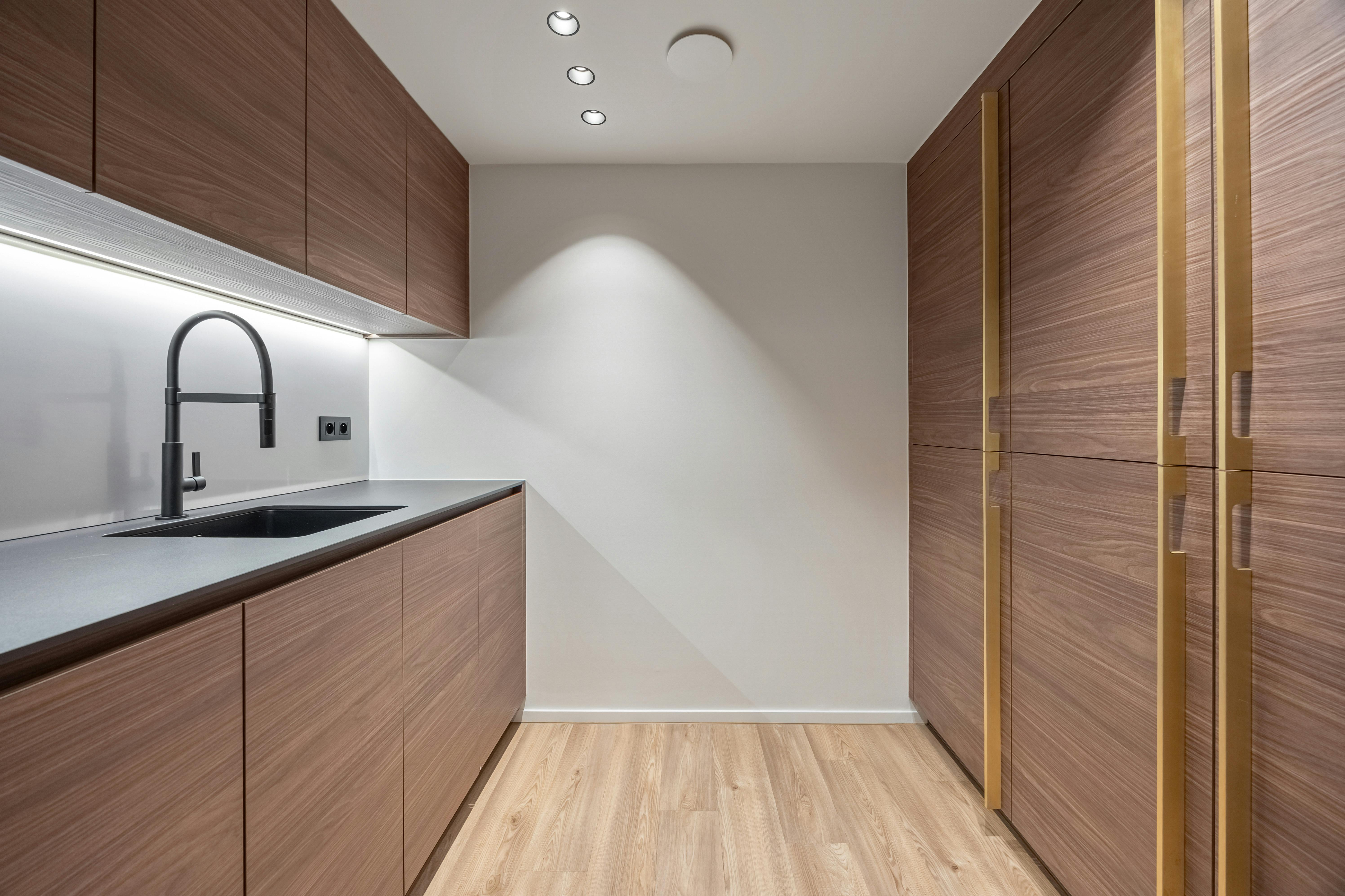 Luxe appartement van 235 m² aan de Blauwe Boulevard te Hasselt foto 12