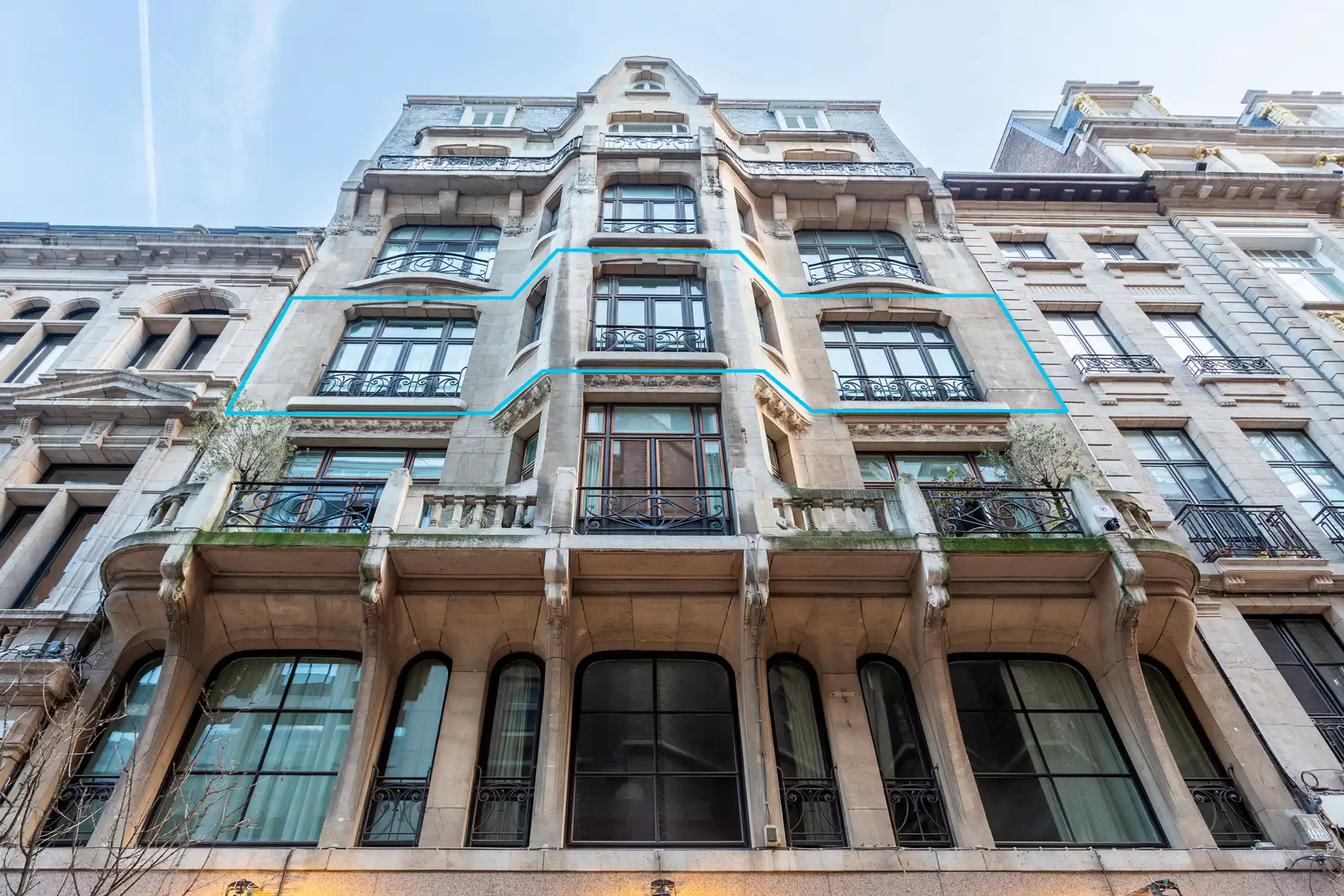 Uniek 2 slpk appartement met terras op toplocatie foto 2