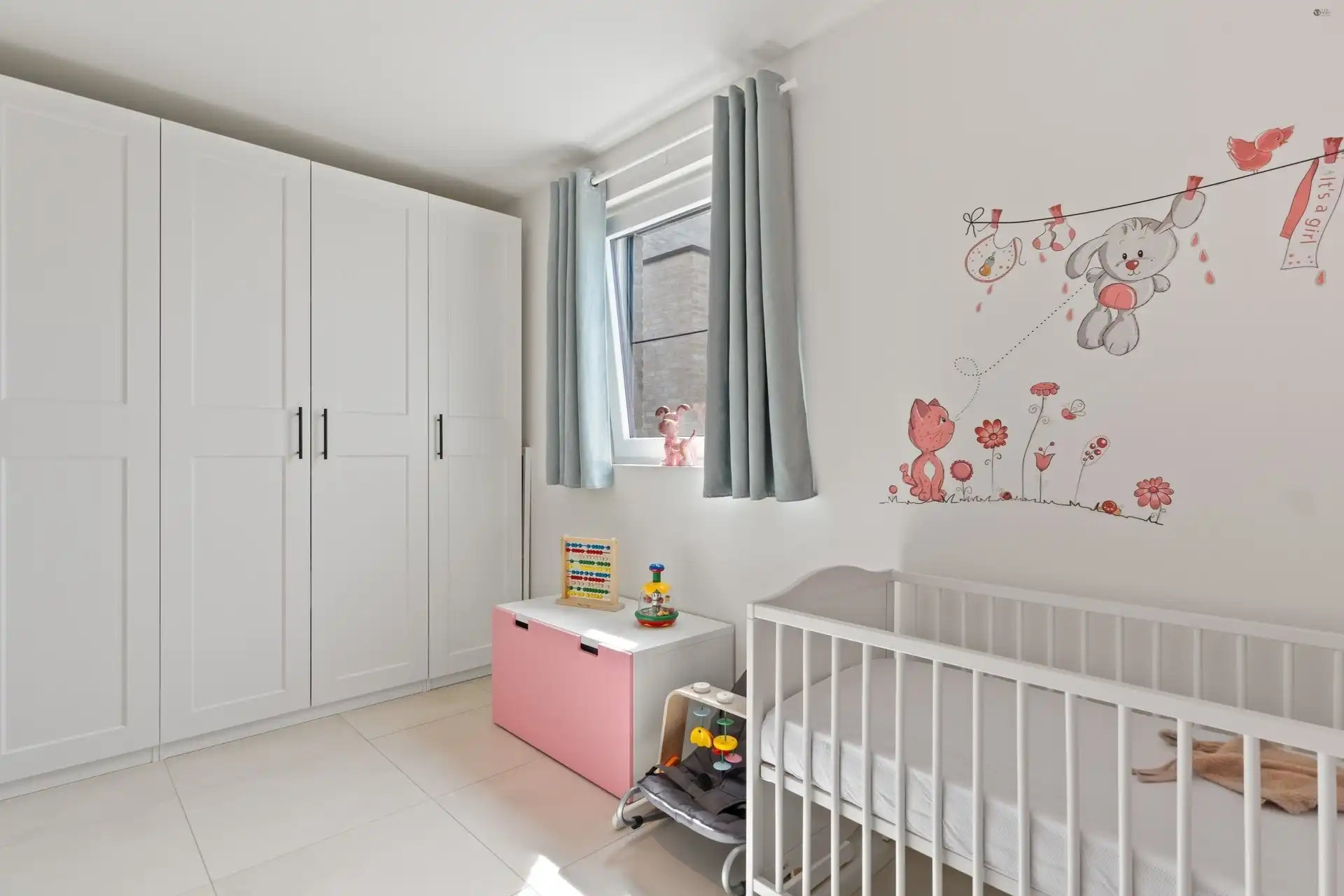 Luxueus afgewerkt gelijkvloers appartement te centrum Stekene foto 22