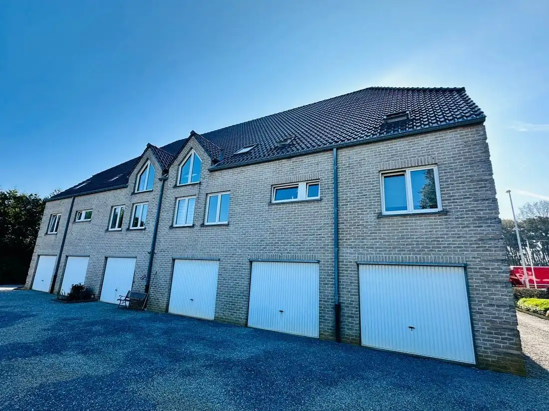 Uitstekend gelegen, betaalbaar en lichtrijk appartement te Lummen foto 8