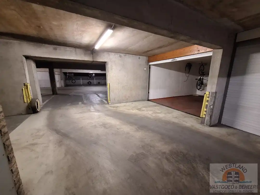 Garagebox in ondergrondse garage foto 4