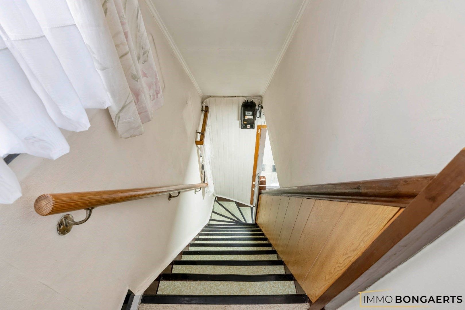 Ruime woning met 4 slaapkamers foto 11