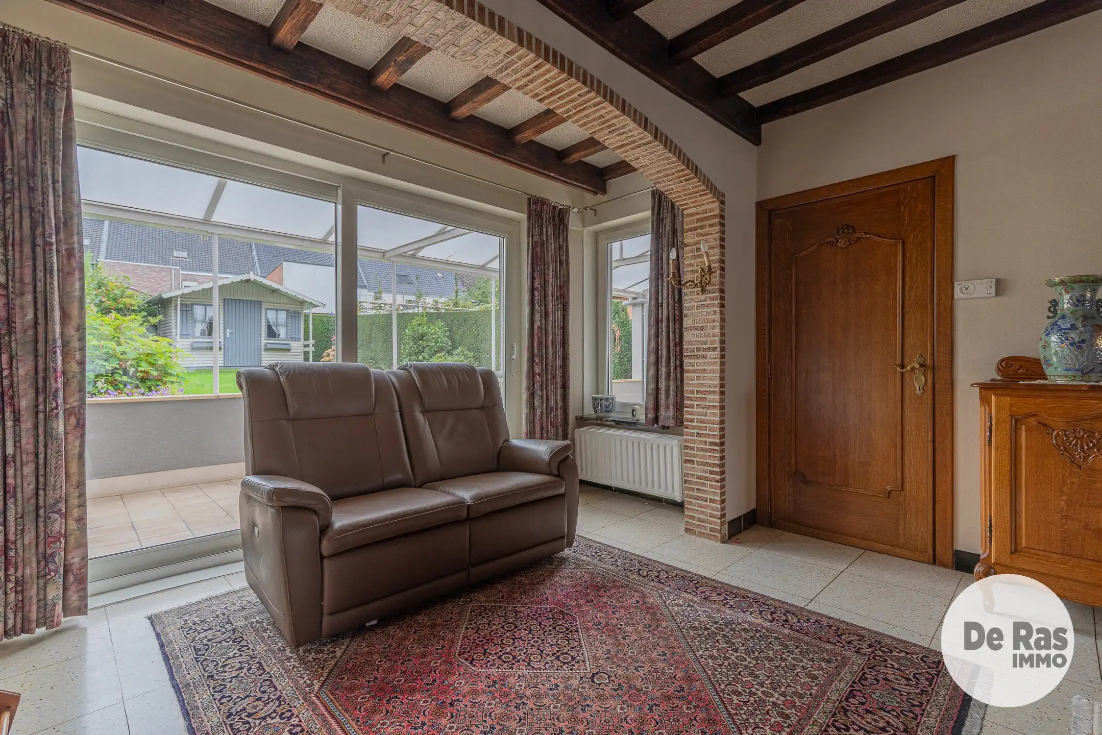HERZELE- Gezinswoning met 4 slaapkamers en zuidgerichte tuin foto 8