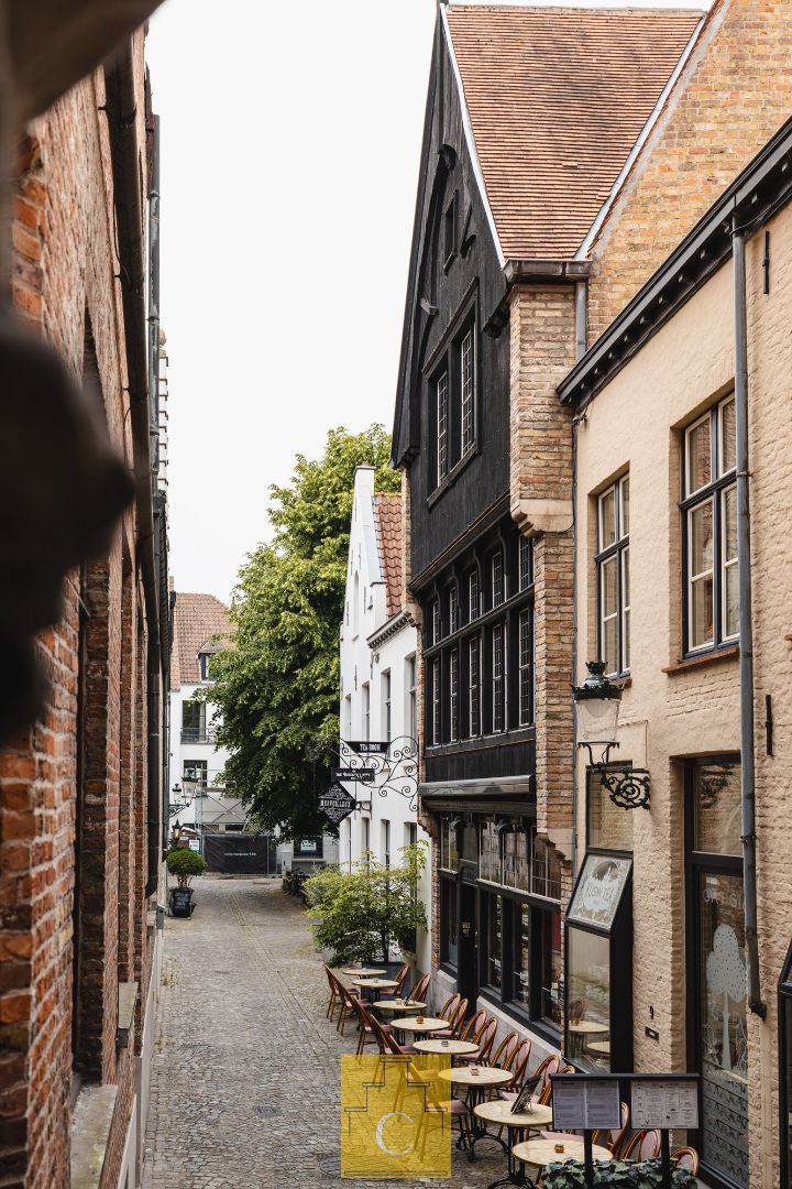 Commerciële parel in het centrum van Brugge – eigendom met handelsfonds foto 7