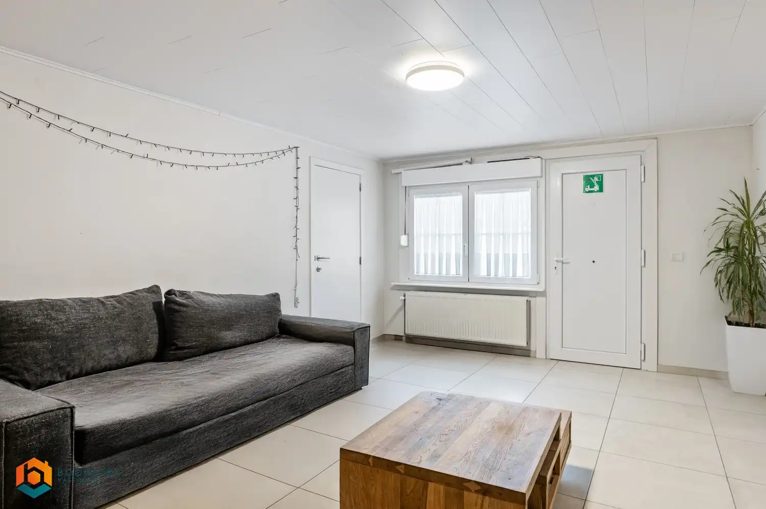 Gerenoveerde rijwoning met 1 slpkr en garage in centrum Putte foto 3