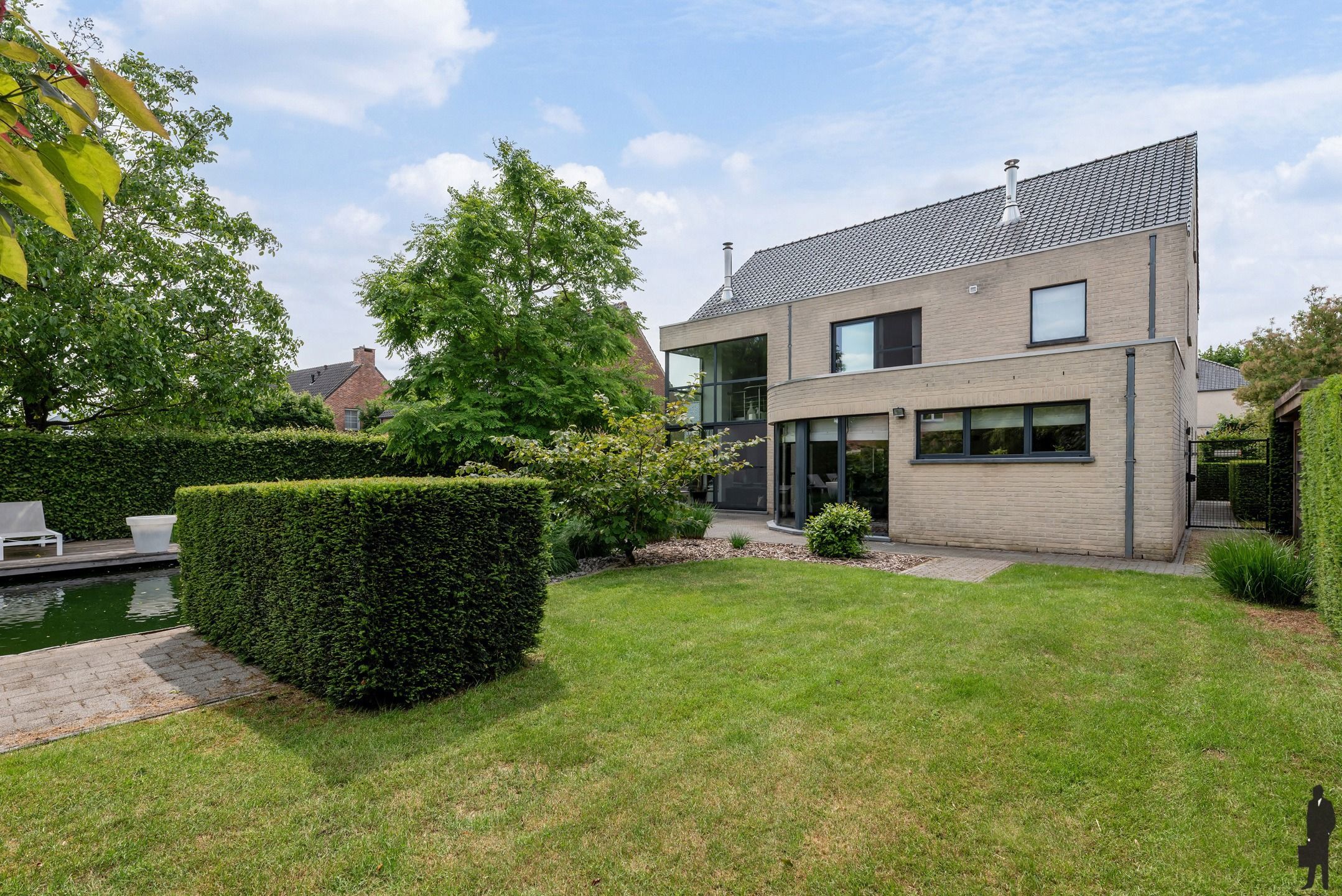 Instapklare woning met zwemvijver in Hoogstraten! foto 43
