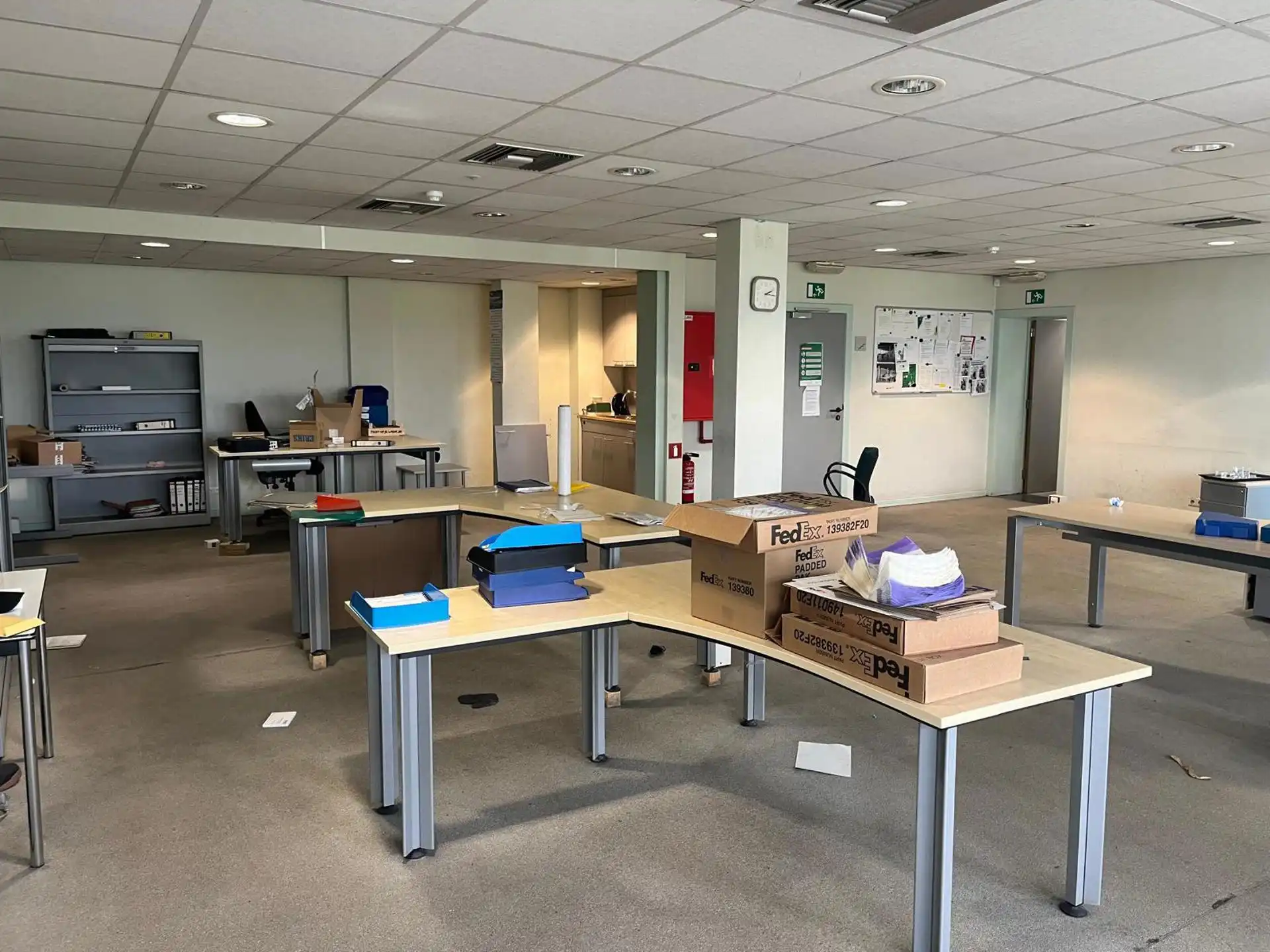 Bedrijfsgebouw magazijn met kantoren Mechelen-Noord foto 12