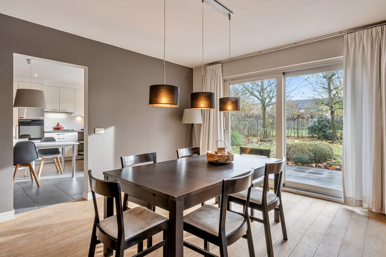 Instapklare halfopen bebouwing met 4 slaapkamers in Oostakker foto 10