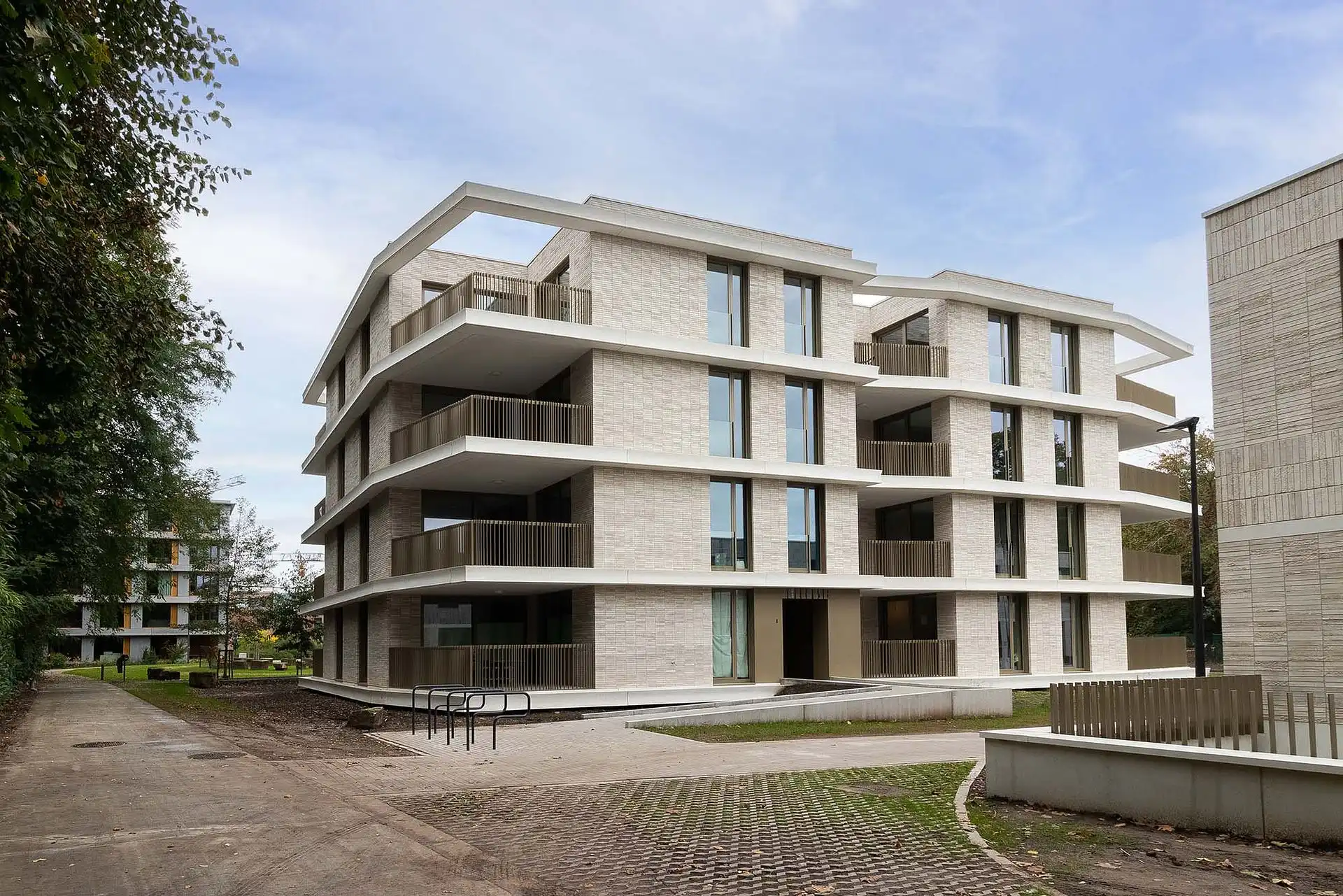 Nieuwbouw appartement met drie slaapkamers op toplocatie! foto {{pictureIndex}}