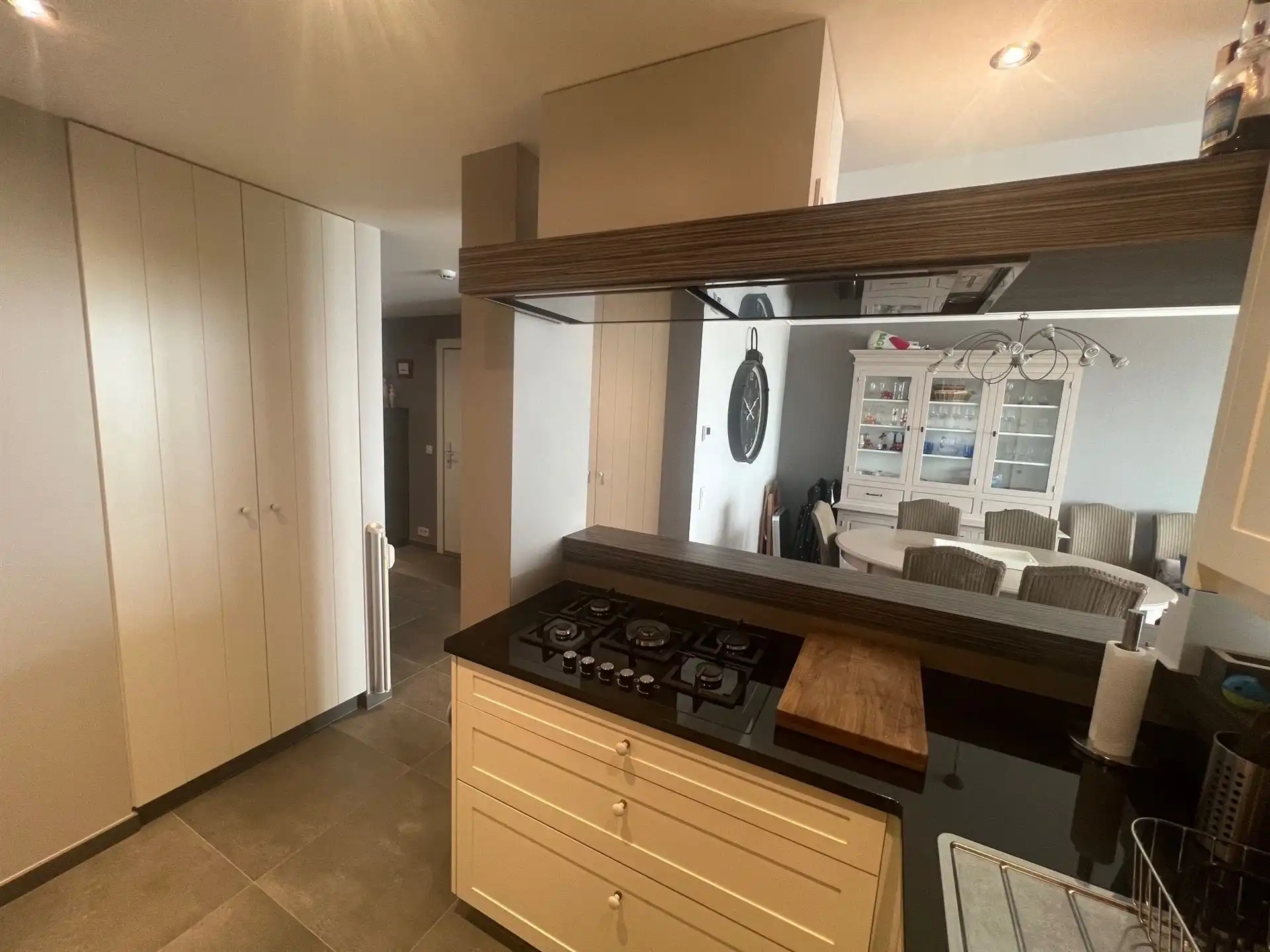 Uniek penthouse met 3 slaapkamers en zeezicht foto 8