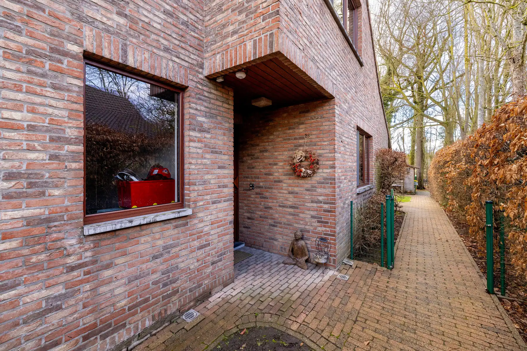 OB met 4 slpk, garage en tuin gelegen in doodlopende straat foto 35