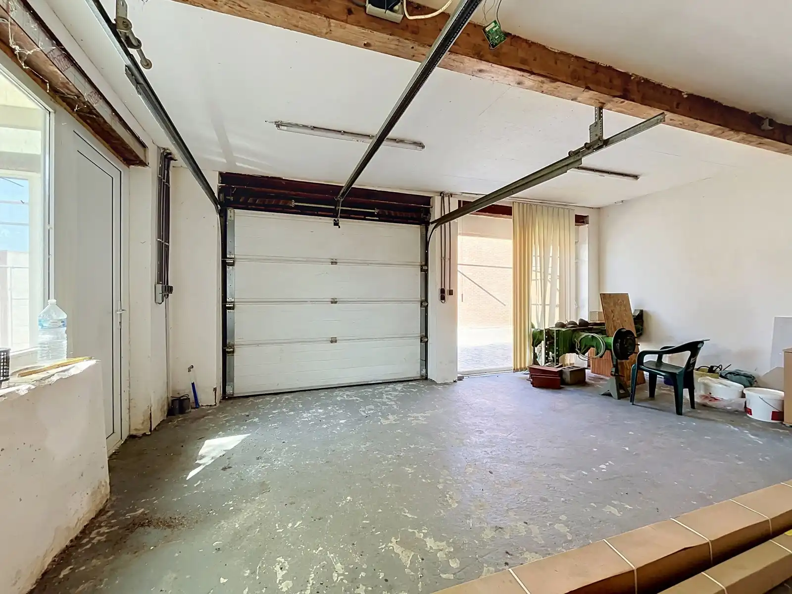 Charmante en opgefriste woning te Nieuwerkerken foto 8