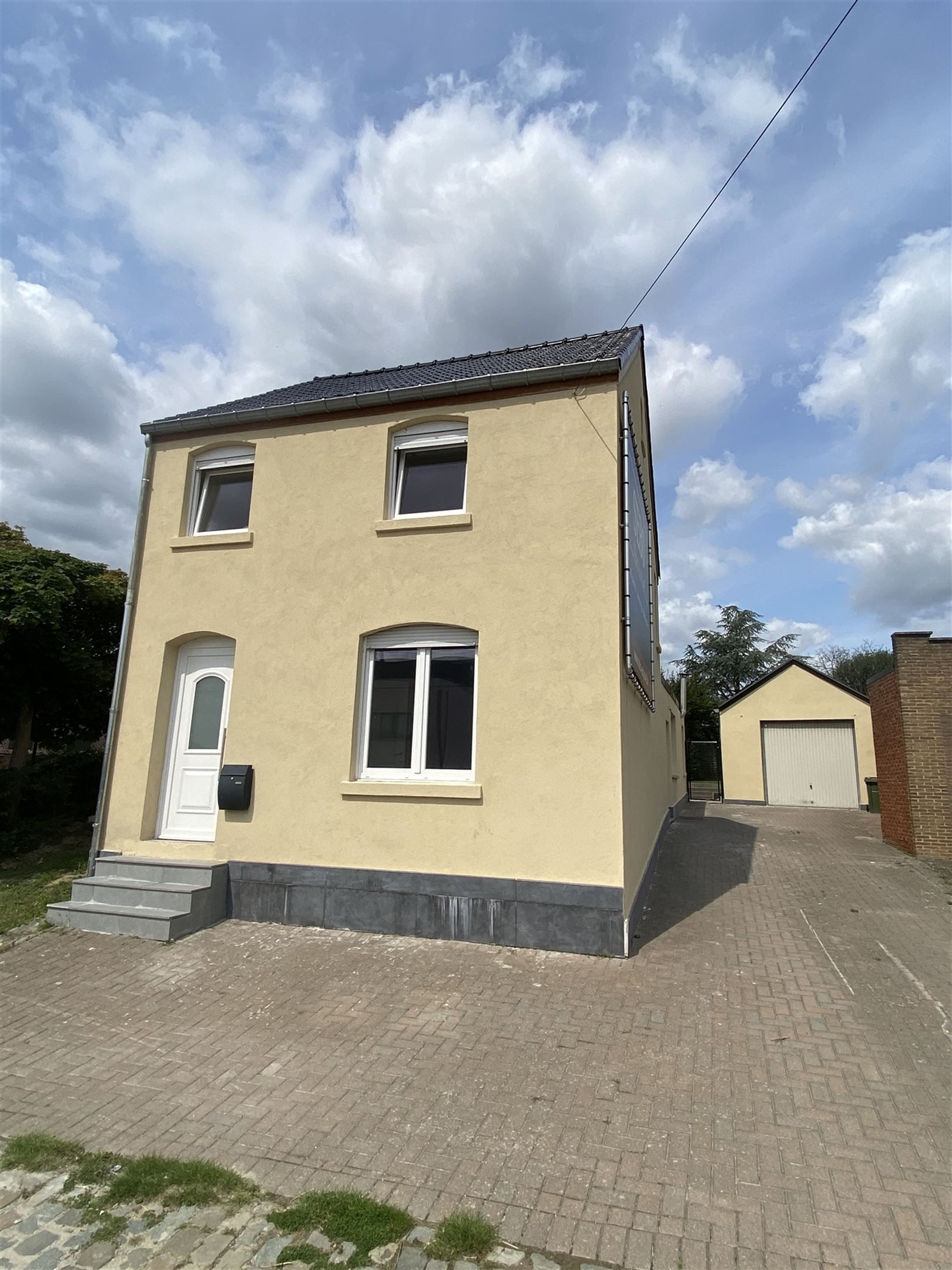 Hoofdfoto van de publicatie: Huis