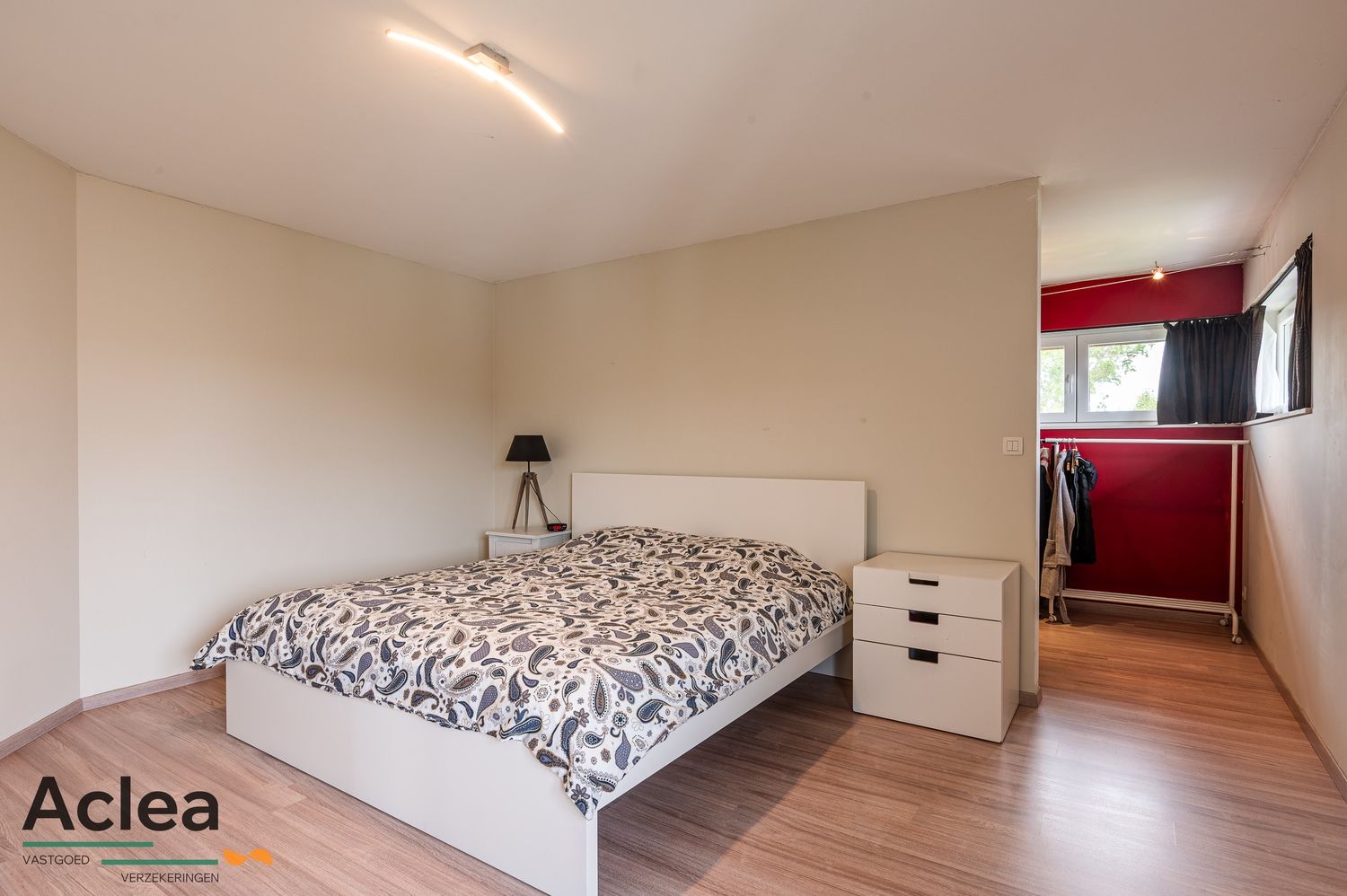 Moderne alleenstaande woning op een ruim perceel foto 19