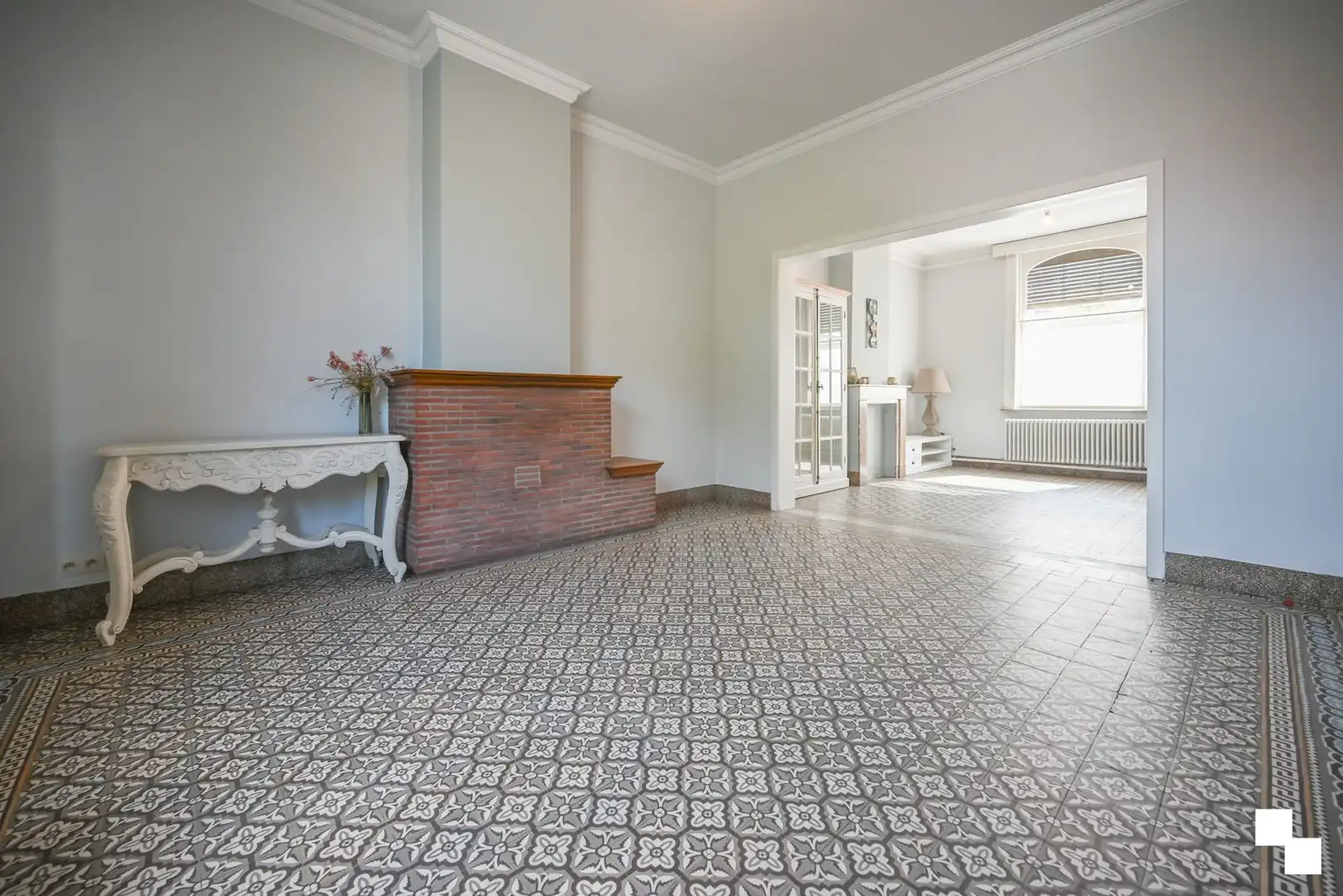 Charmante herenwoning met 4 à 5 slaapkamers te Izegem foto 4