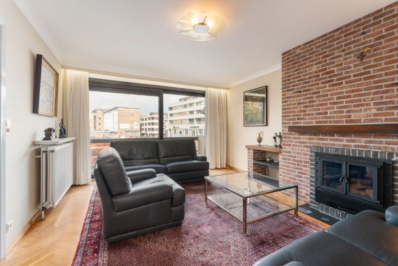 Ruim appartement met zicht op het Polenplein foto 2