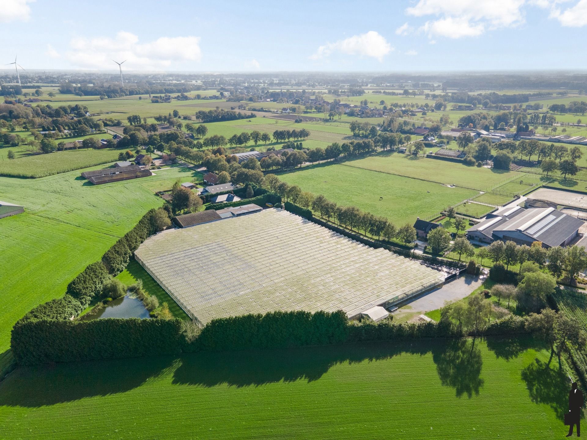 Uitzonderlijk eigendom op ca. 2,3 hectare grond. foto 3