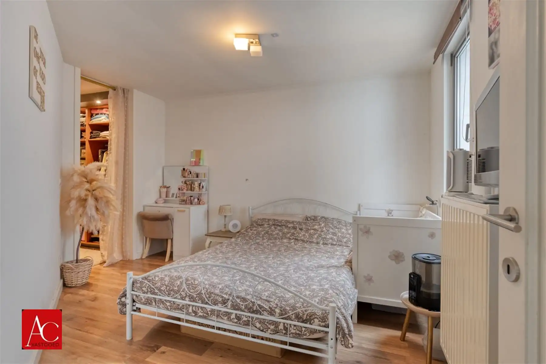 Appartementsgebouw bestaande uit 3 eenheden foto 37