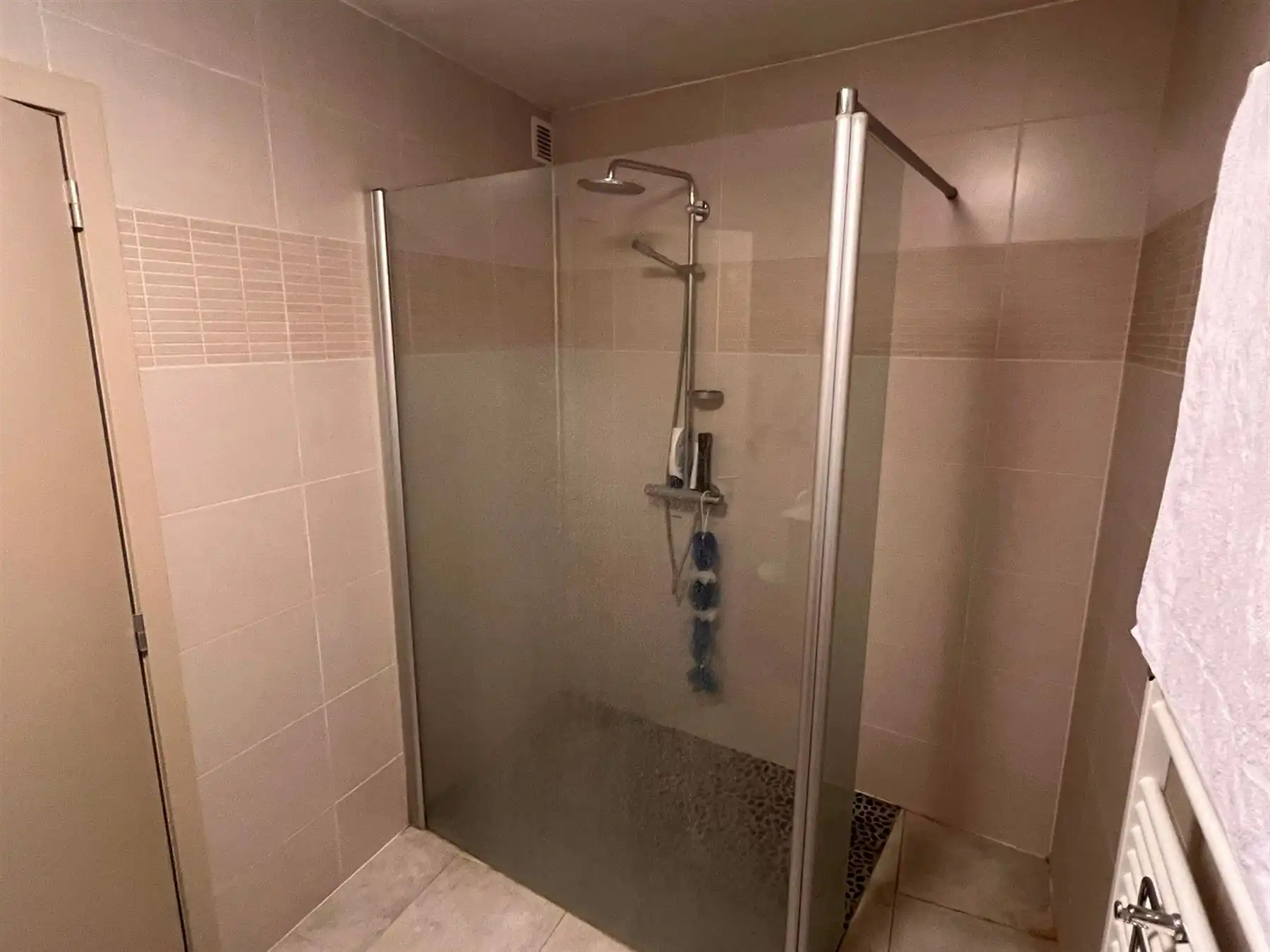 Charmant appartement met mooi zicht op het Mouroitplein foto 11