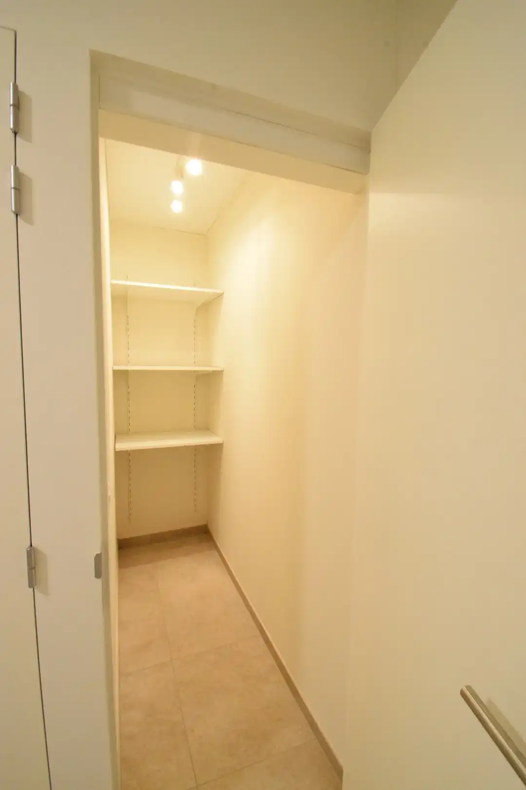 Duplex-appartement met 3 slaapkamers, terras en privé-staanplaats in Klerken foto 6