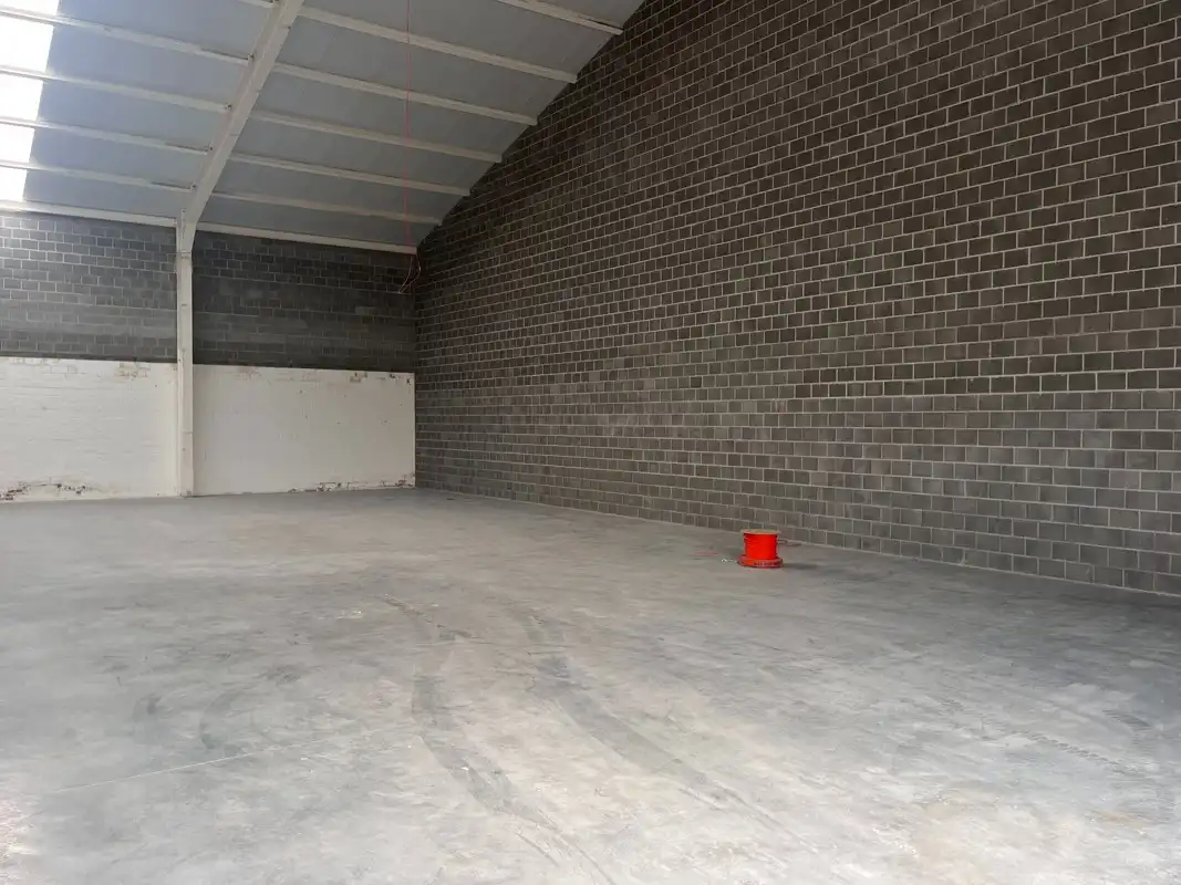 Magazijn van 268 m² groot te Roborst, Zwalm foto 6