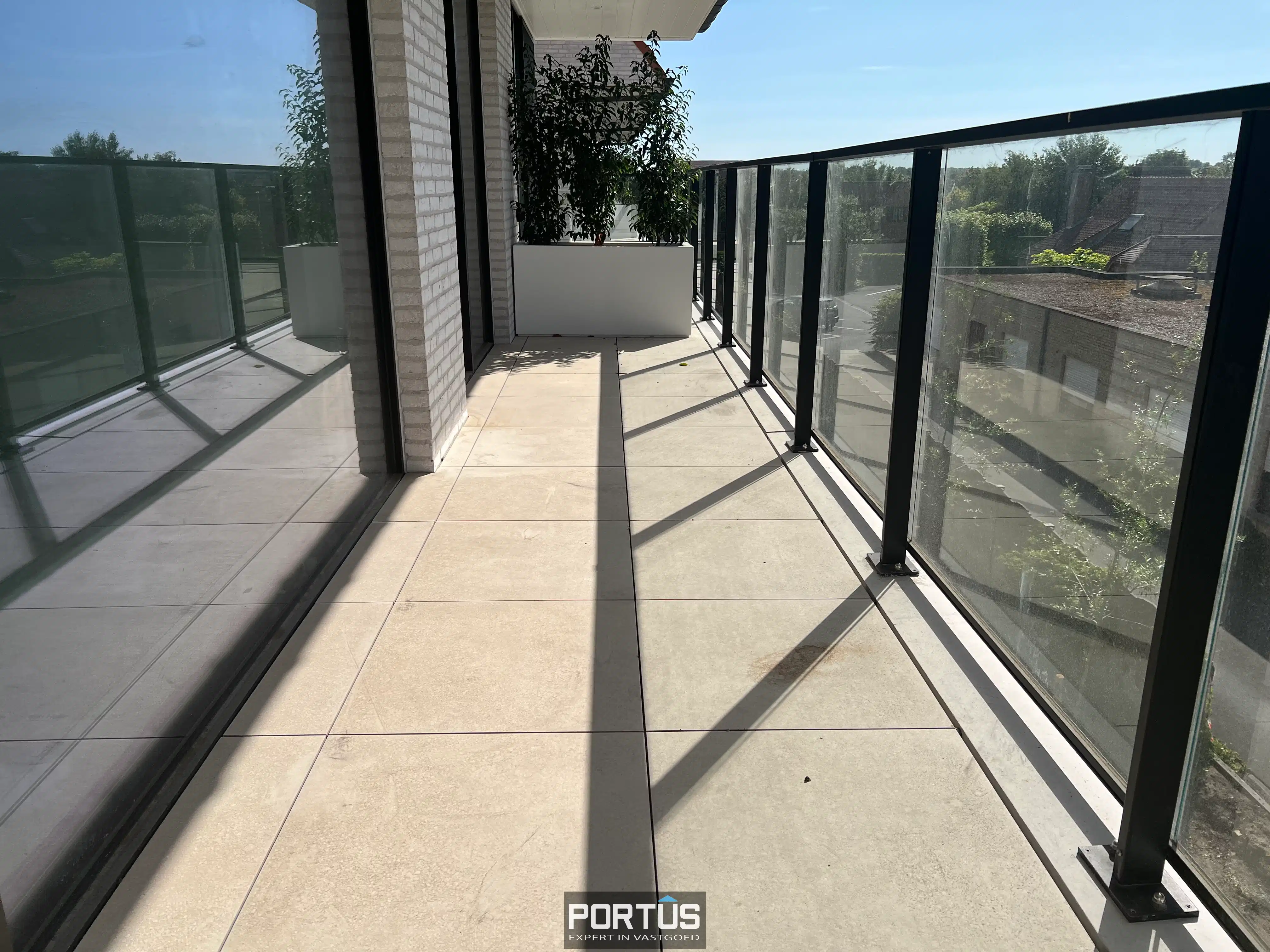 Instapklaar nieuwbouwappartement te koop met 1 slaapkamer in Residentie Portanic te Nieuwpoort foto 2