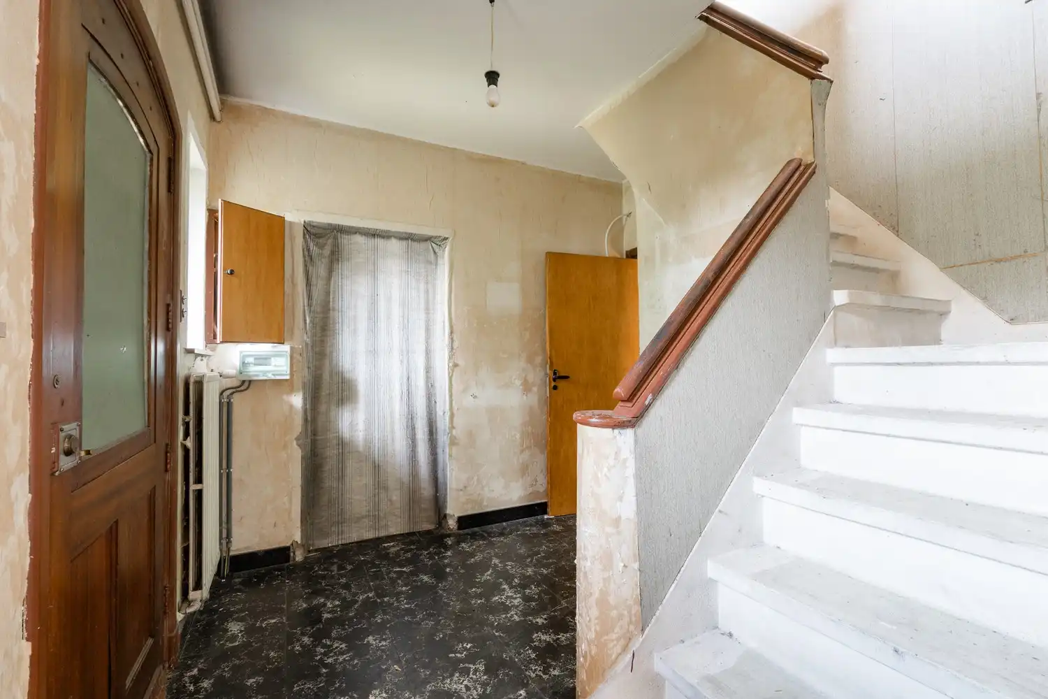 Ruime multifunctionele woning met een toonzaal en een schitterend perceel van 1108 m²! foto 26